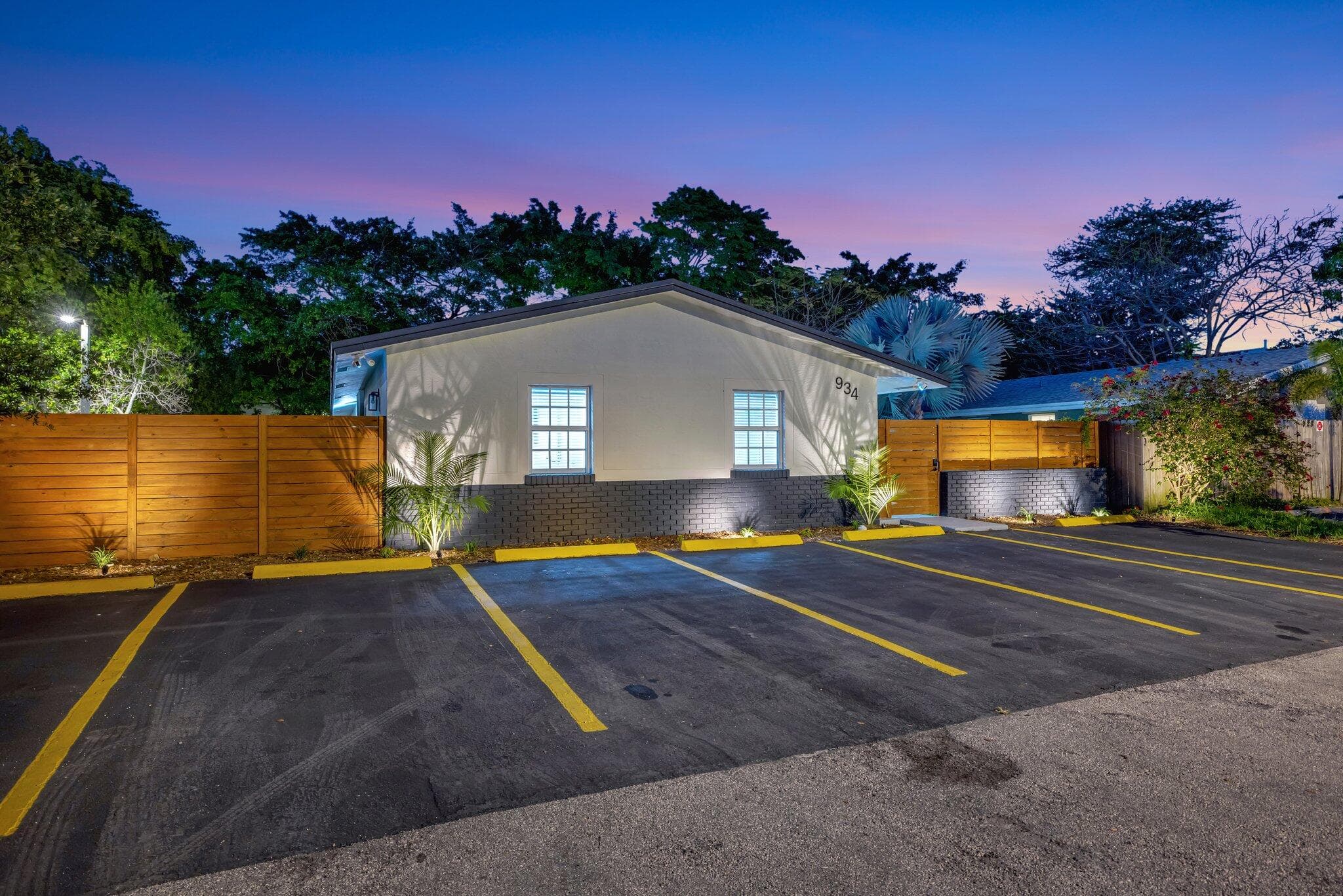 934 NW 4th Avenue 4, Fort Lauderdale, FL 33311 — photo 4 of 65