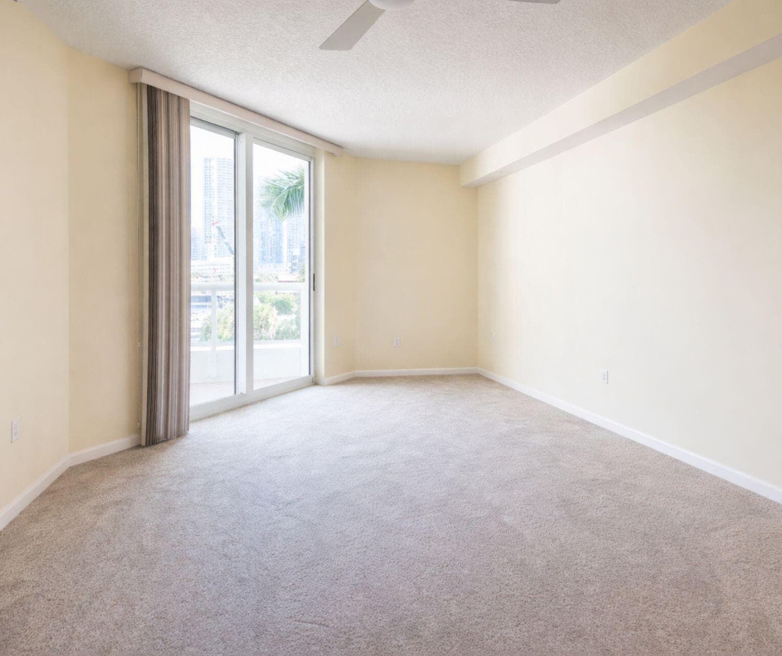 401 SW 4th Avenue 401, Fort Lauderdale, FL 33315 — photo 7 of 36