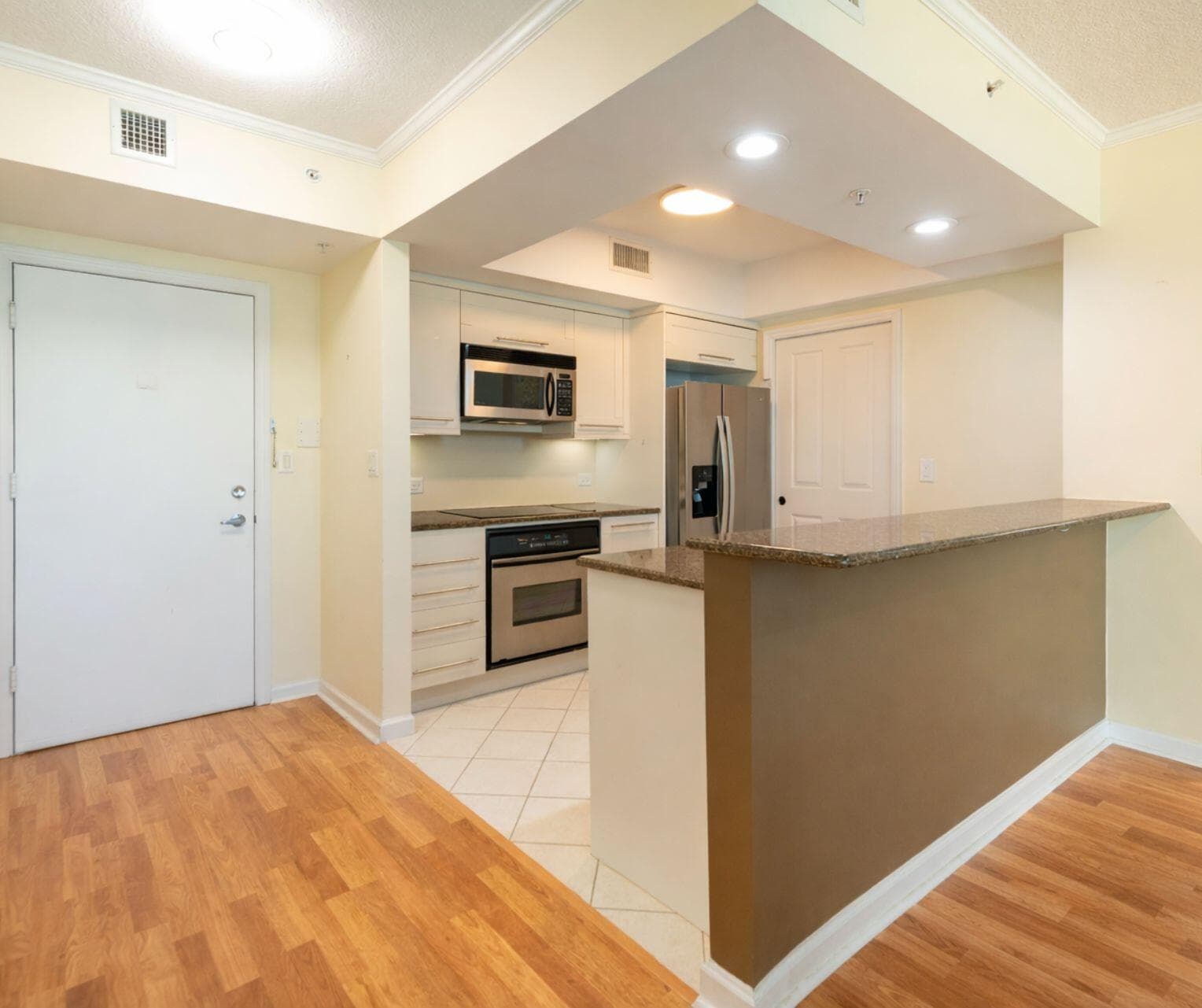 401 SW 4th Avenue 401, Fort Lauderdale, FL 33315 — photo 8 of 36