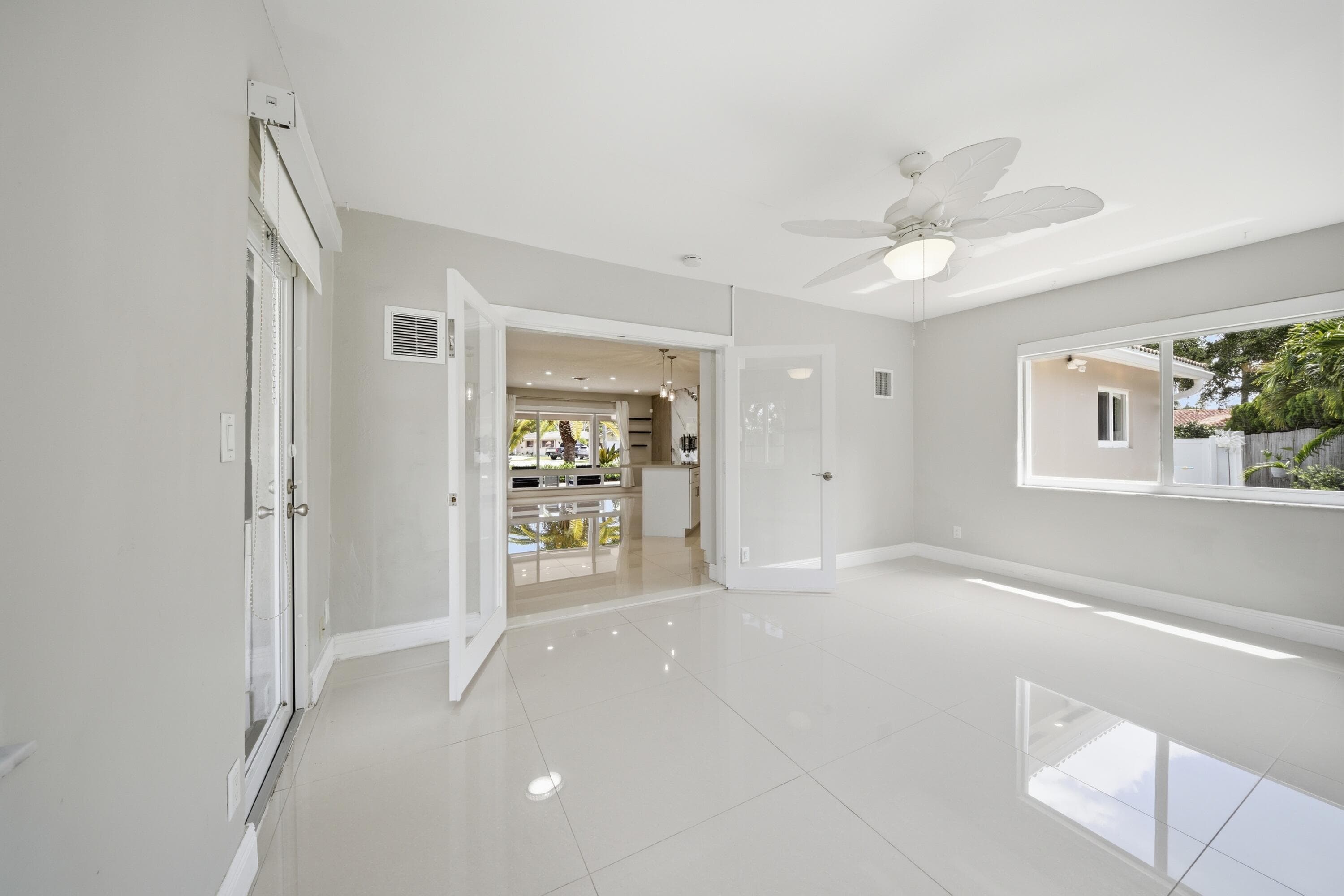 5031 NE 23rd Terrace, Lighthouse Point, FL 33064 — photo 4 of 37