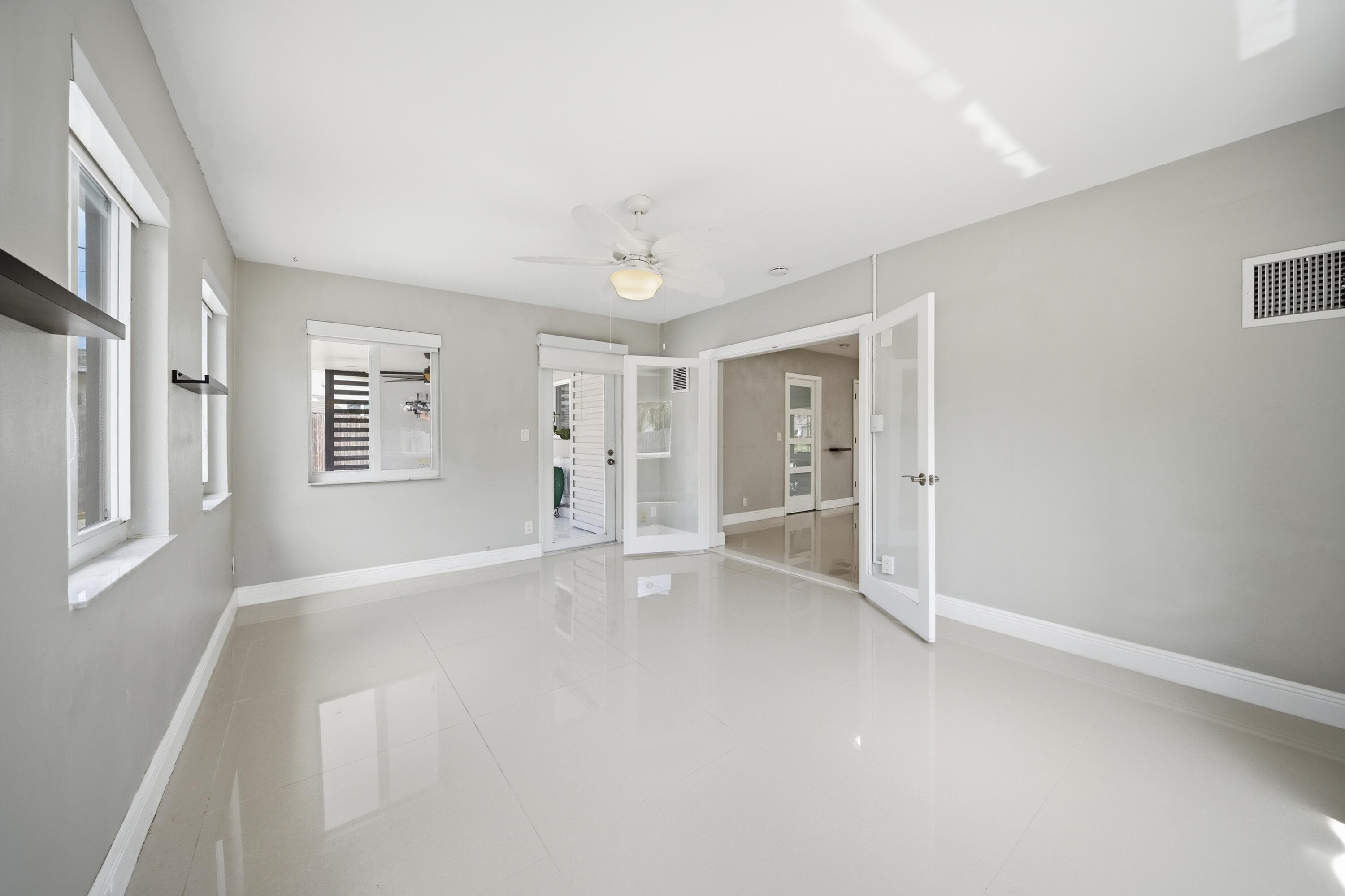 5031 NE 23rd Terrace, Lighthouse Point, FL 33064 — photo 5 of 37