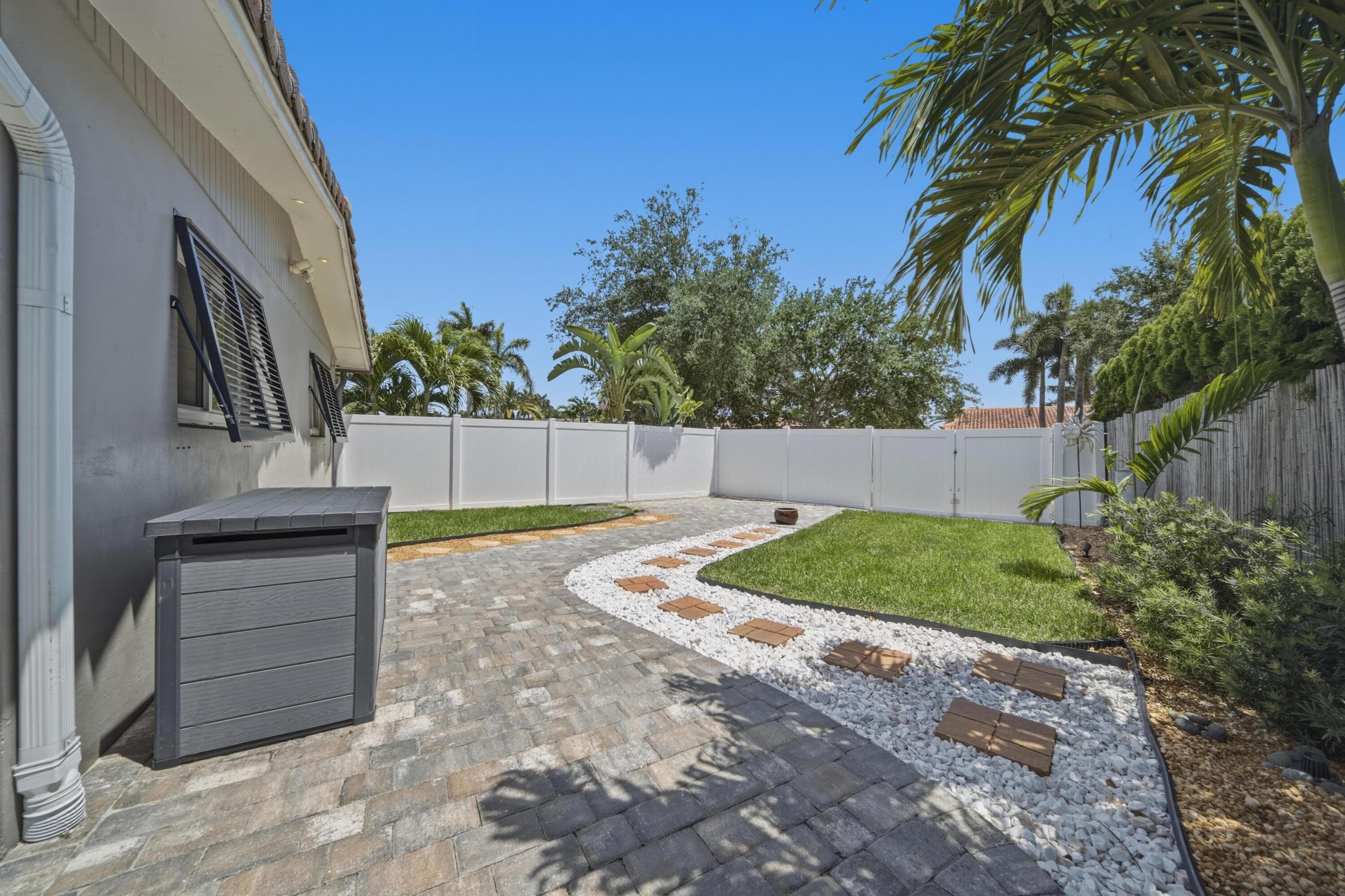 5031 NE 23rd Terrace, Lighthouse Point, FL 33064 — photo 18 of 37