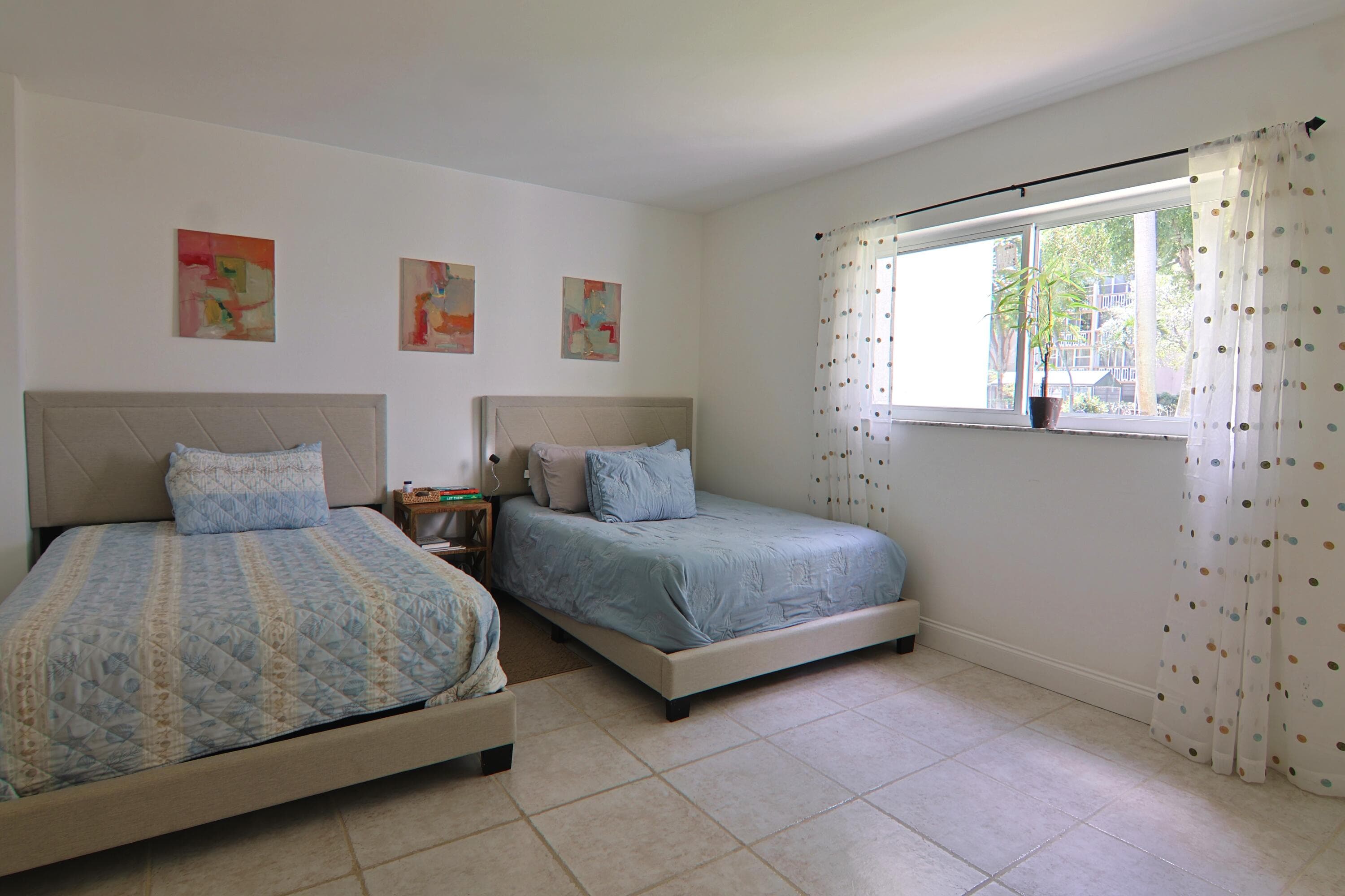 1000 NE 12th Avenue 106, Hallandale Beach, FL 33009 — photo 4 of 61