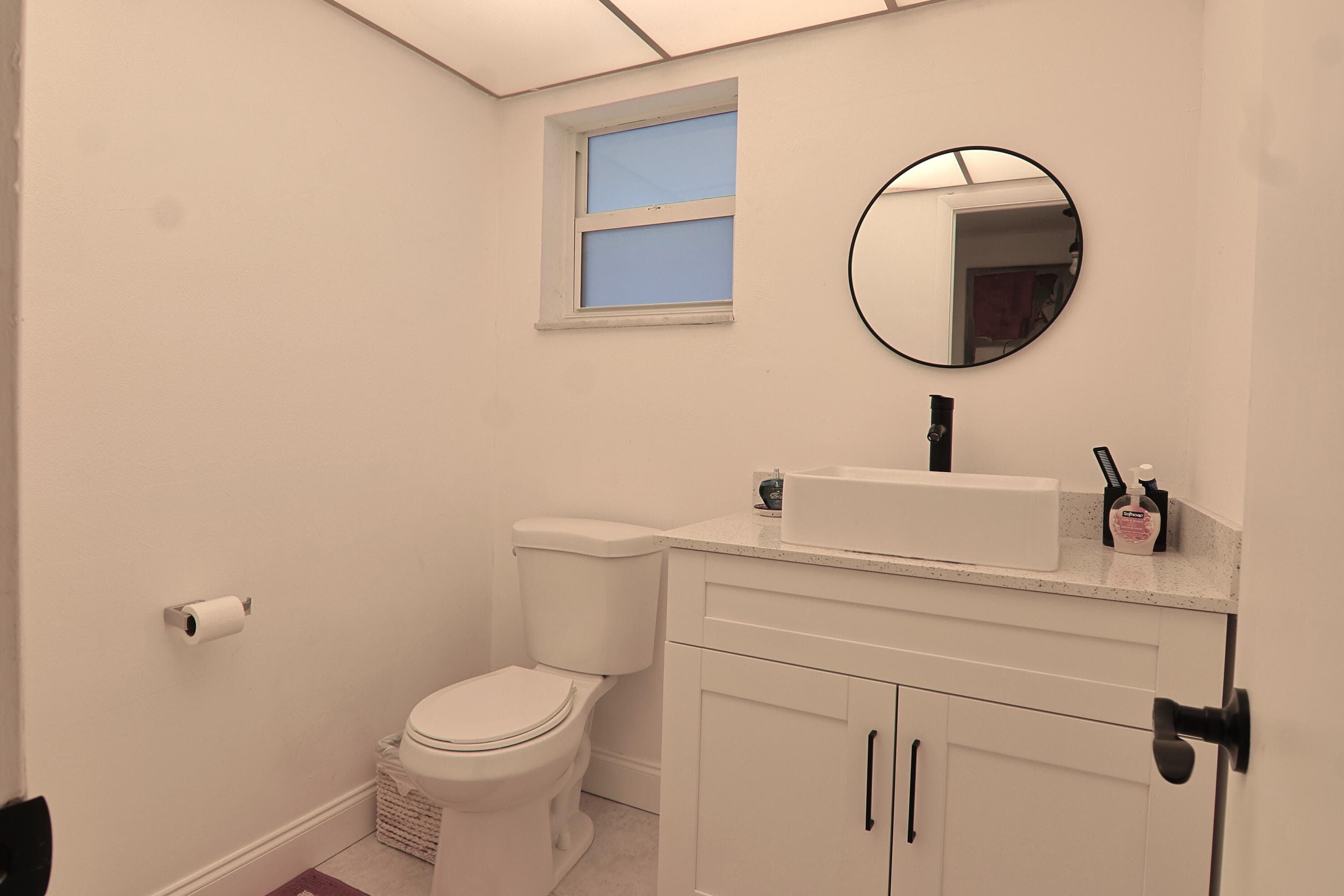 1000 NE 12th Avenue 106, Hallandale Beach, FL 33009 — photo 11 of 61