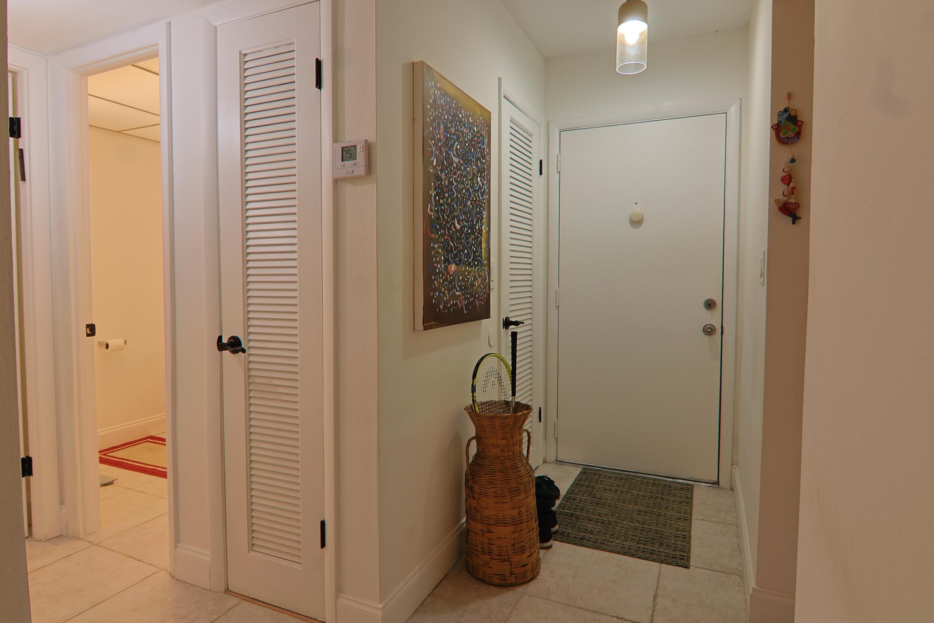 1000 NE 12th Avenue 106, Hallandale Beach, FL 33009 — photo 13 of 61