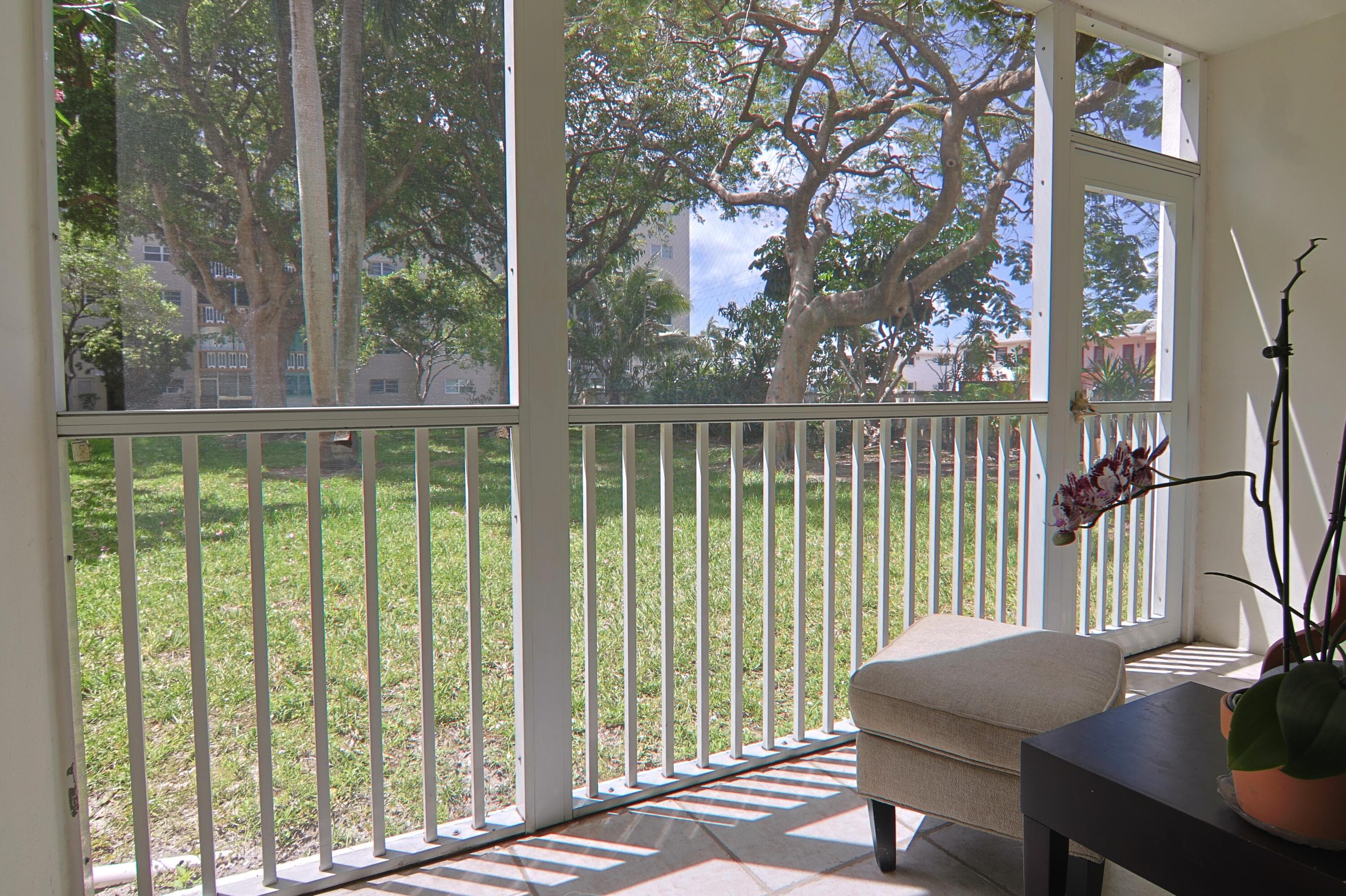 1000 NE 12th Avenue 106, Hallandale Beach, FL 33009 — photo 28 of 61