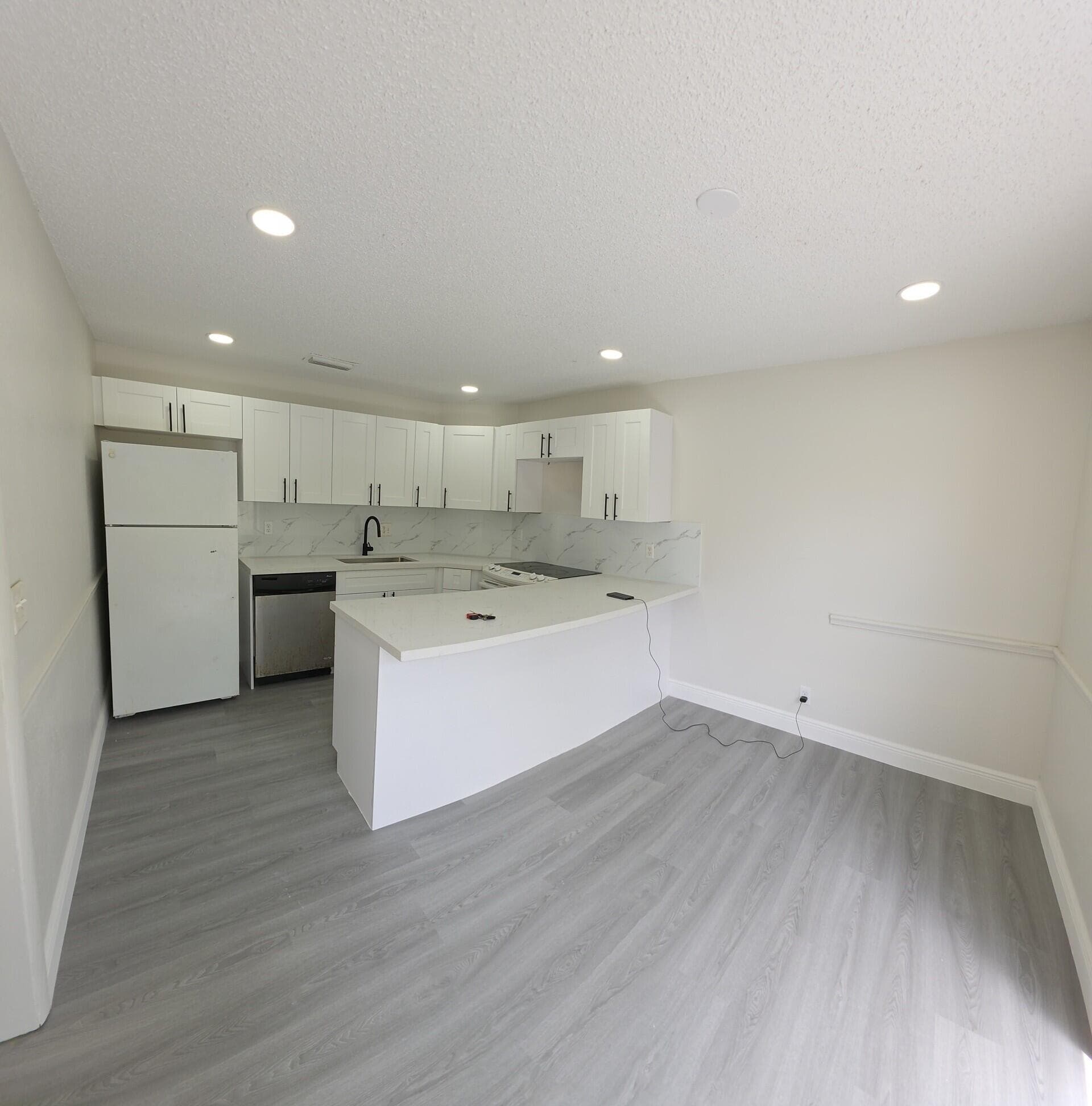 4339 Willow Pond Road D, West Palm Beach, FL 33417 — photo 4 of 15