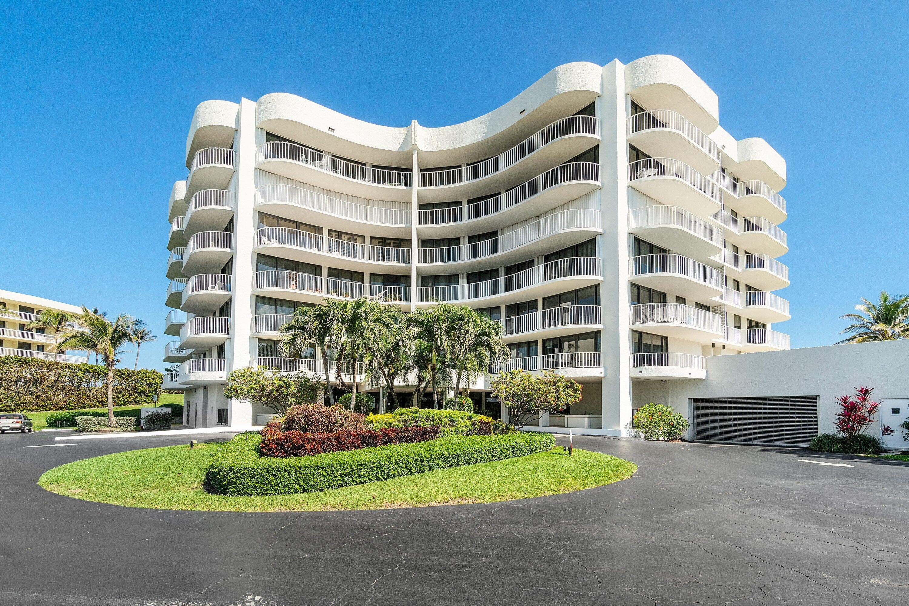 3360 S Ocean Boulevard, Palm Beach, FL 33480 — photo 2 of 32