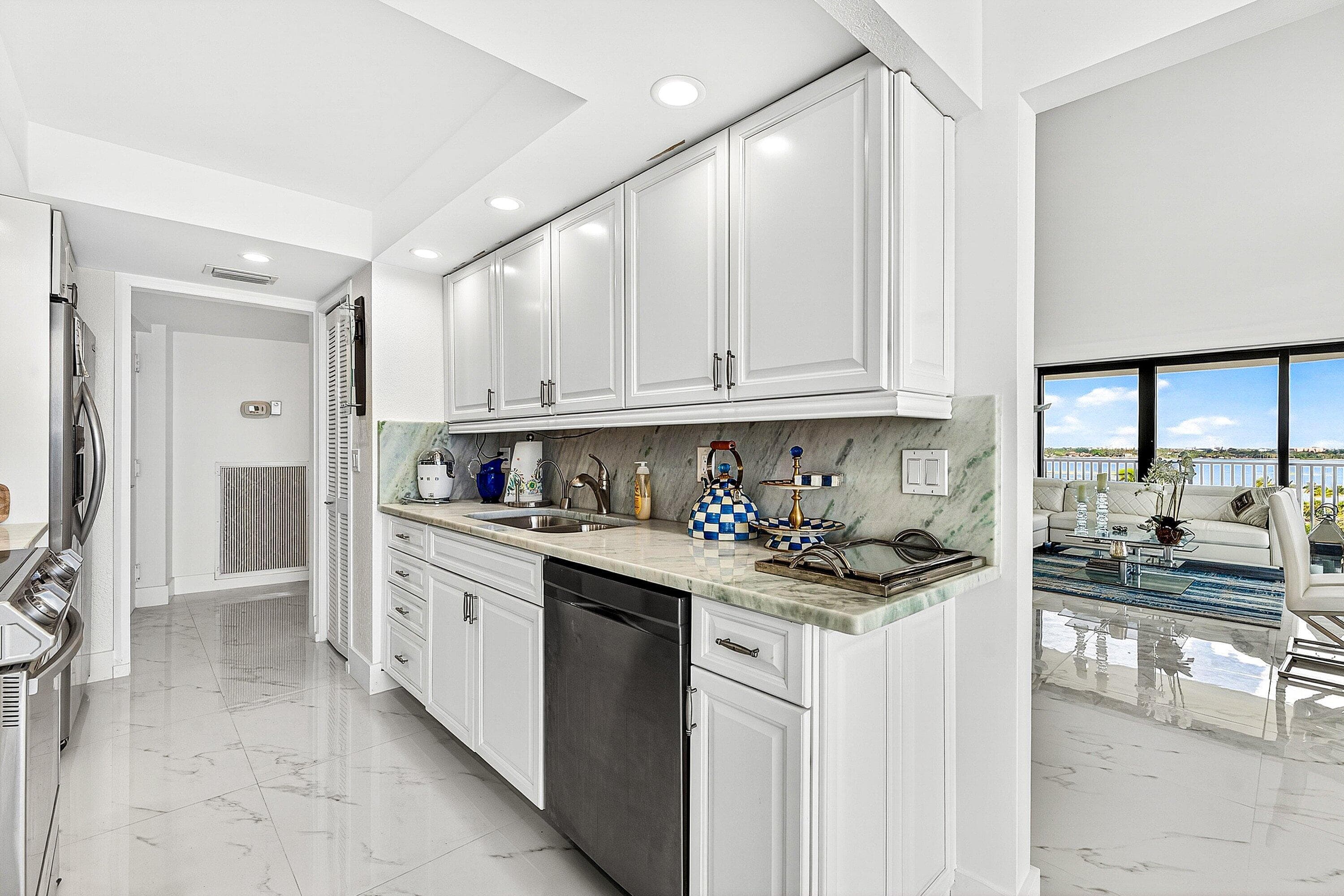 3360 S Ocean Boulevard, Palm Beach, FL 33480 — photo 9 of 32
