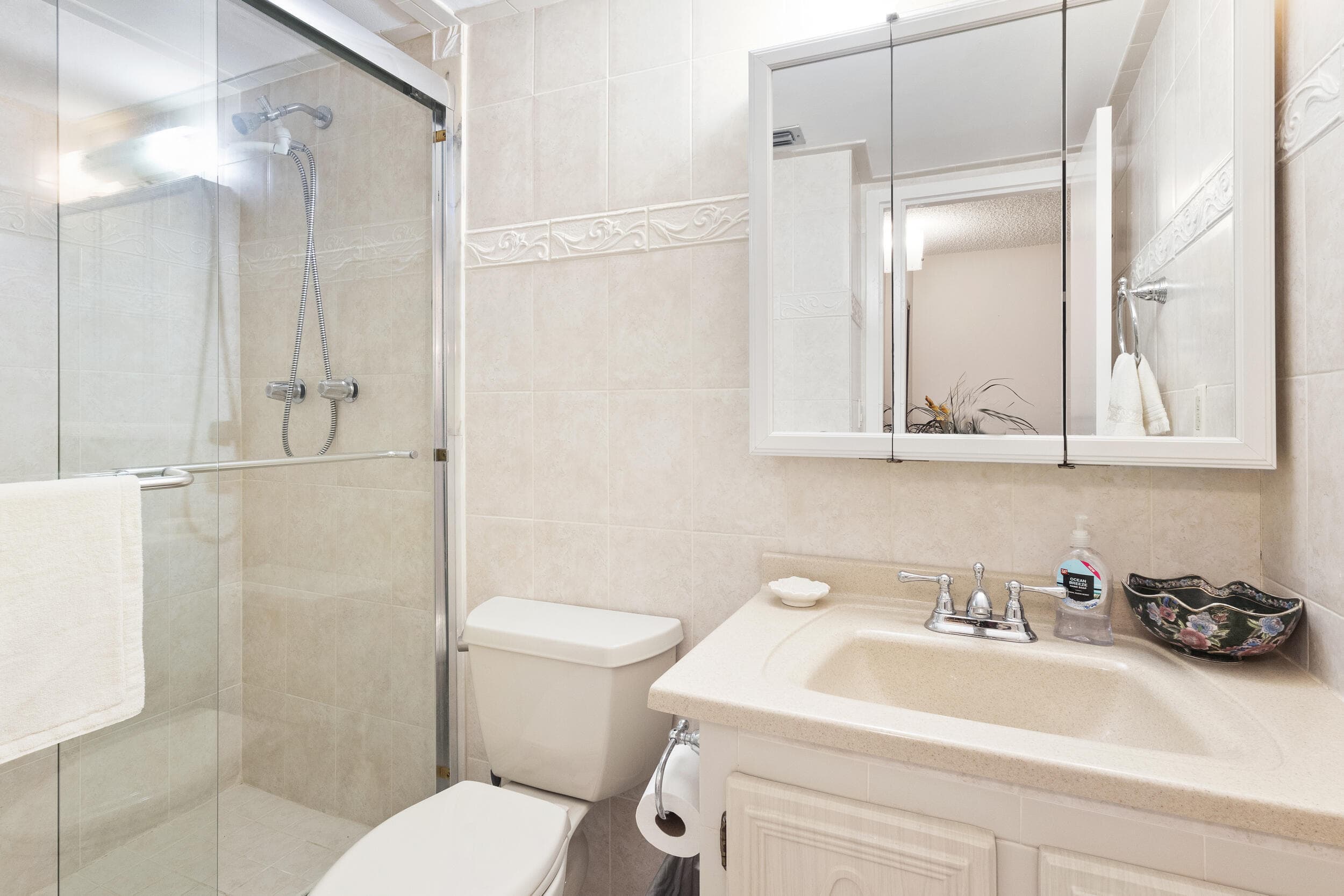 3 Abbey Lane 102, Delray Beach, FL 33446 — photo 14 of 19