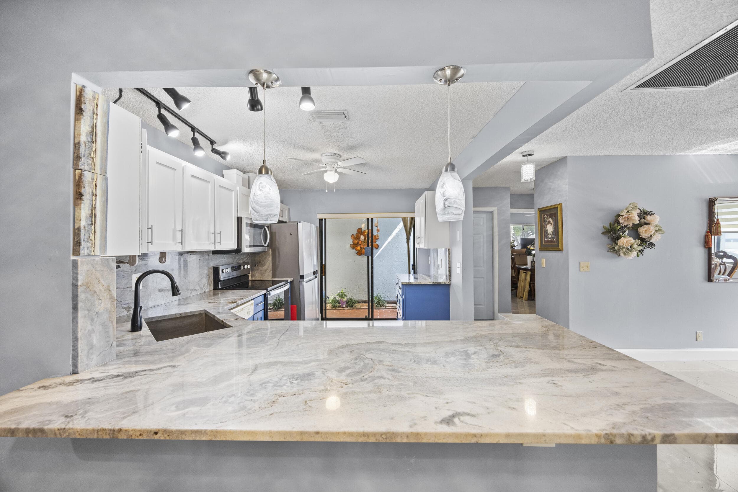 2640 Gately Drive W 1601, West Palm Beach, FL 33415 — photo 11 of 53
