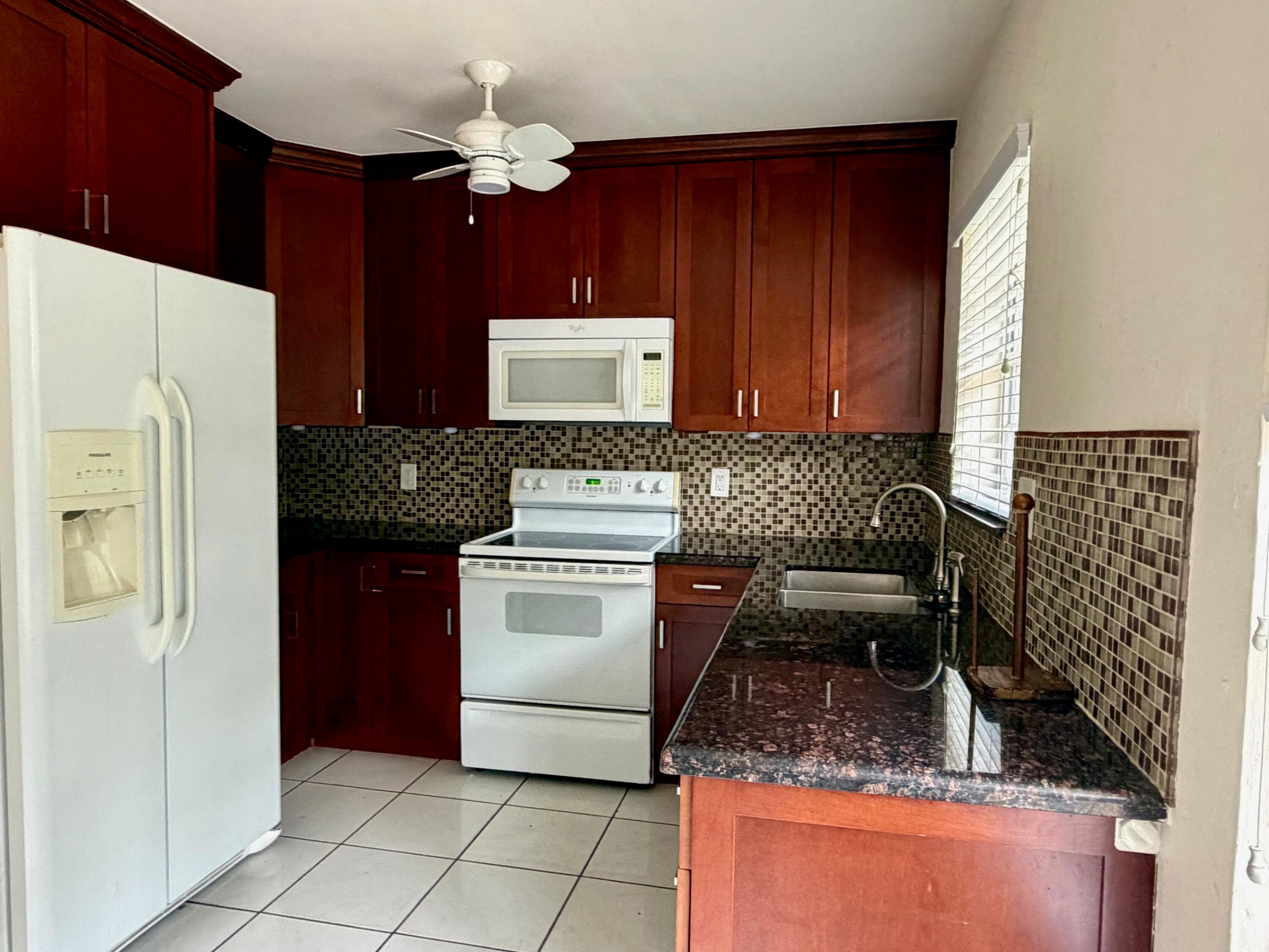 1412 NE 14th Place, Fort Lauderdale, FL 33304 — photo 1 of 24