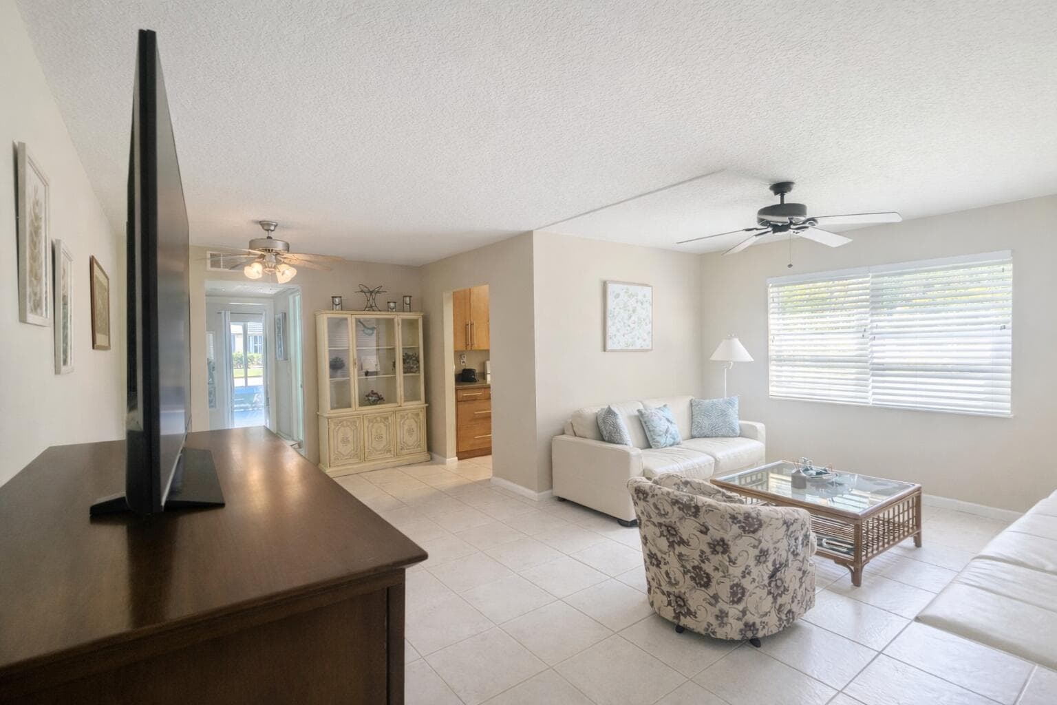 216 Andover I, West Palm Beach, FL 33417 — photo 2 of 32