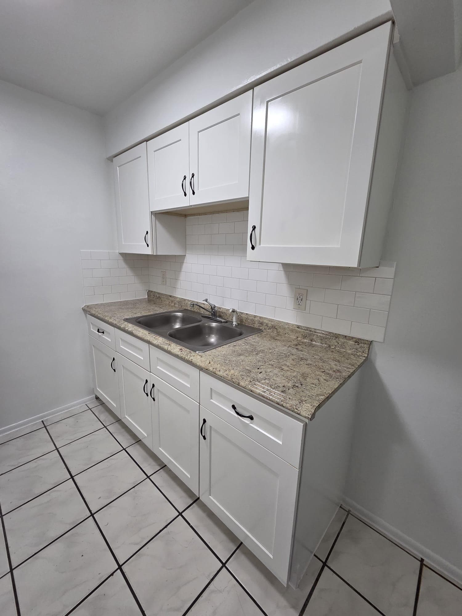 1401 NE 17th Court 110, Fort Lauderdale, FL 33305 — photo 3 of 20