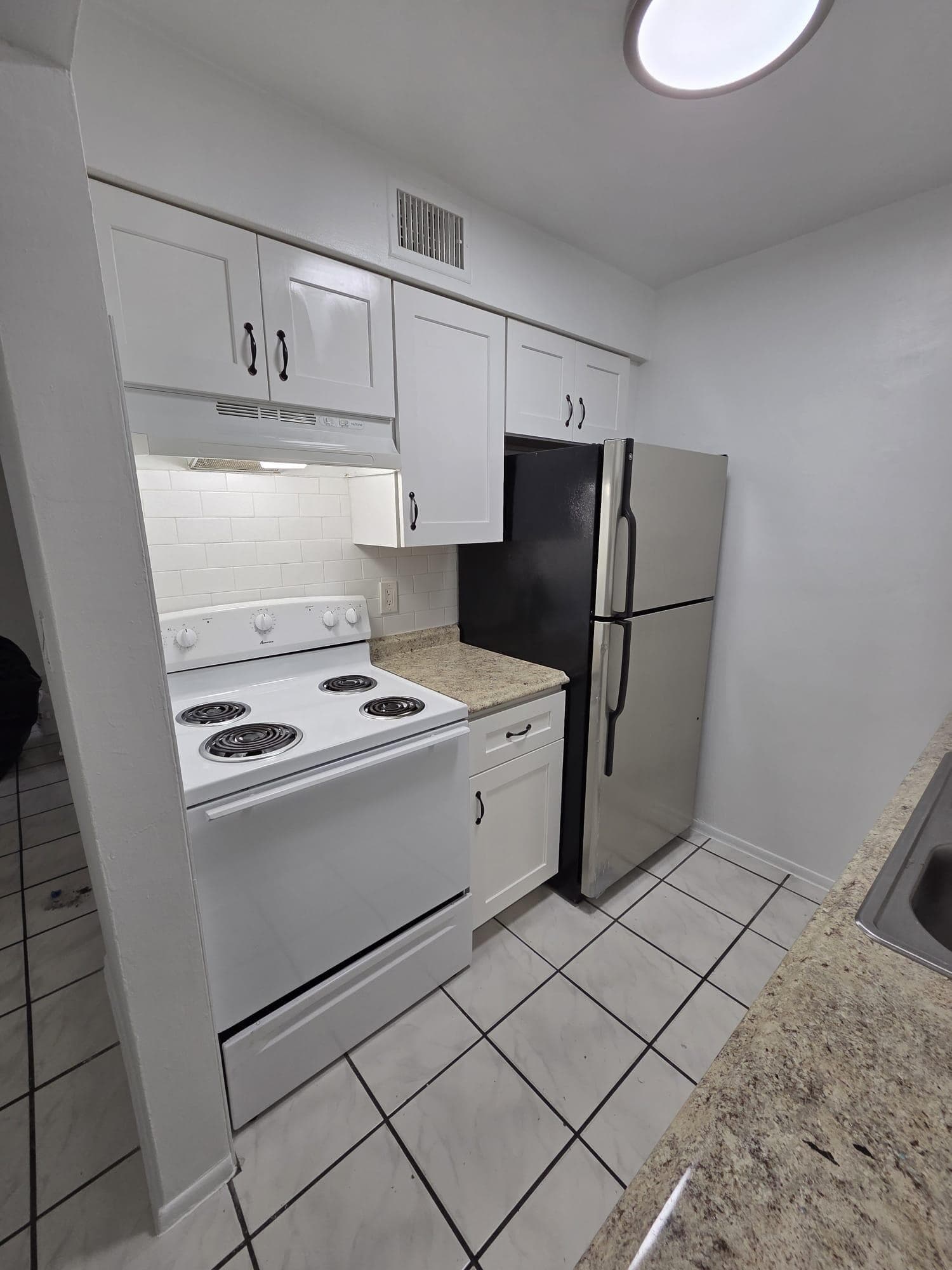 1401 NE 17th Court 110, Fort Lauderdale, FL 33305 — photo 9 of 20