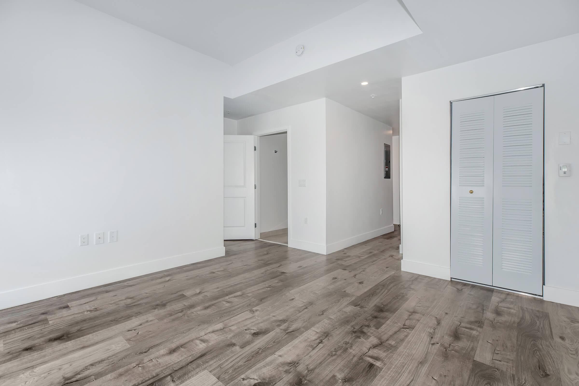 39 NW 7th Avenue 406, Miami, FL 33128 — photo 3 of 12