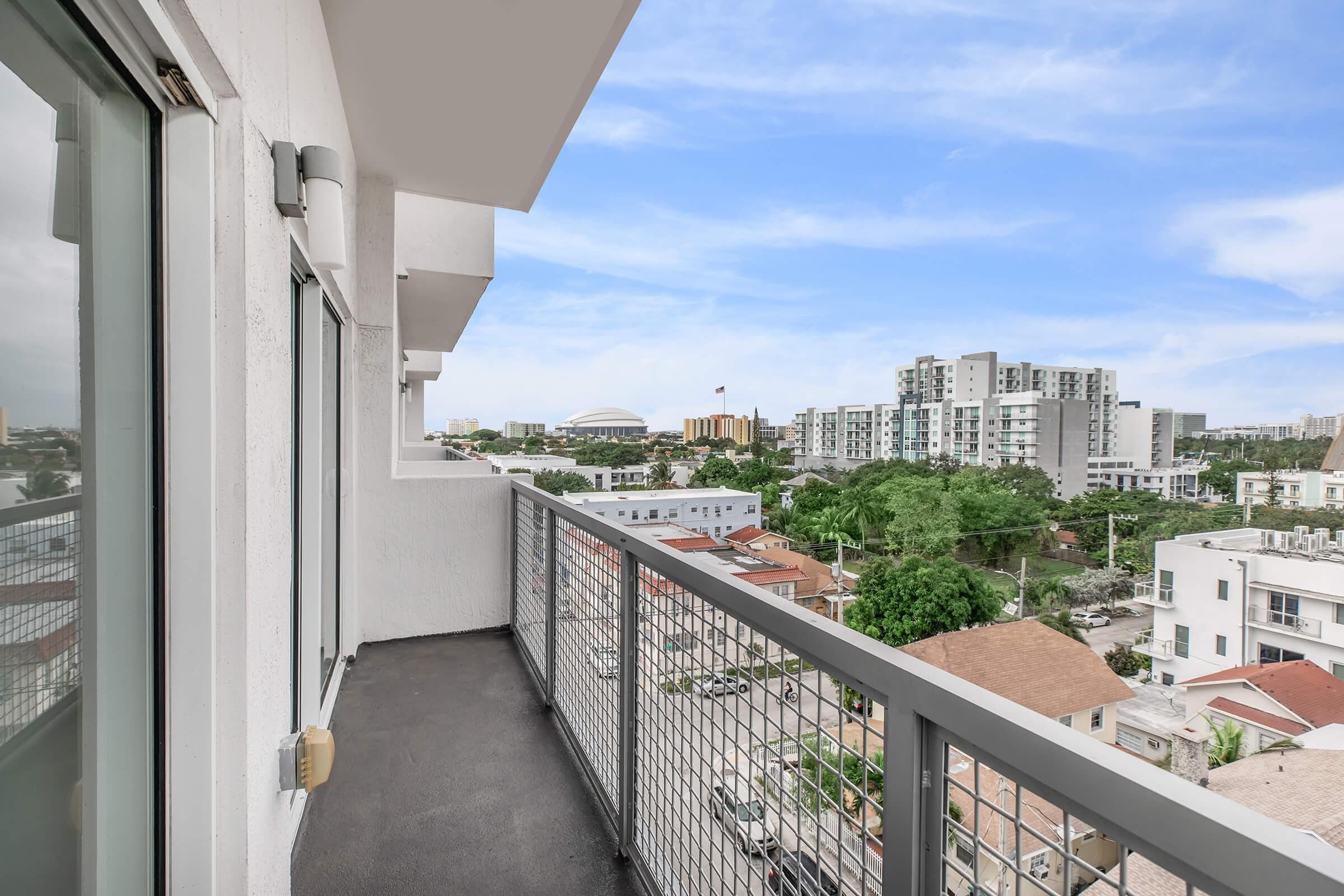 39 NW 7th Avenue 406, Miami, FL 33128 — photo 9 of 12