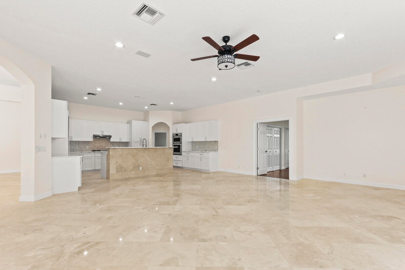 8280 Woodsmuir Drive, Palm Beach Gardens, FL 33412 — photo 29 of 87