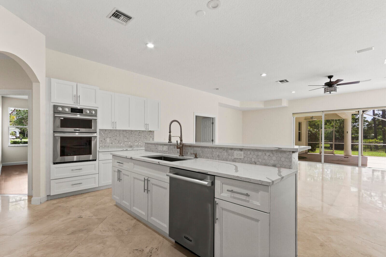 8280 Woodsmuir Drive, Palm Beach Gardens, FL 33412 — photo 34 of 87
