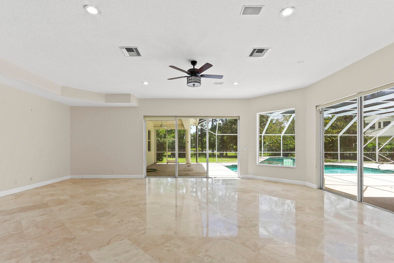 8280 Woodsmuir Drive, Palm Beach Gardens, FL 33412 — photo 27 of 87