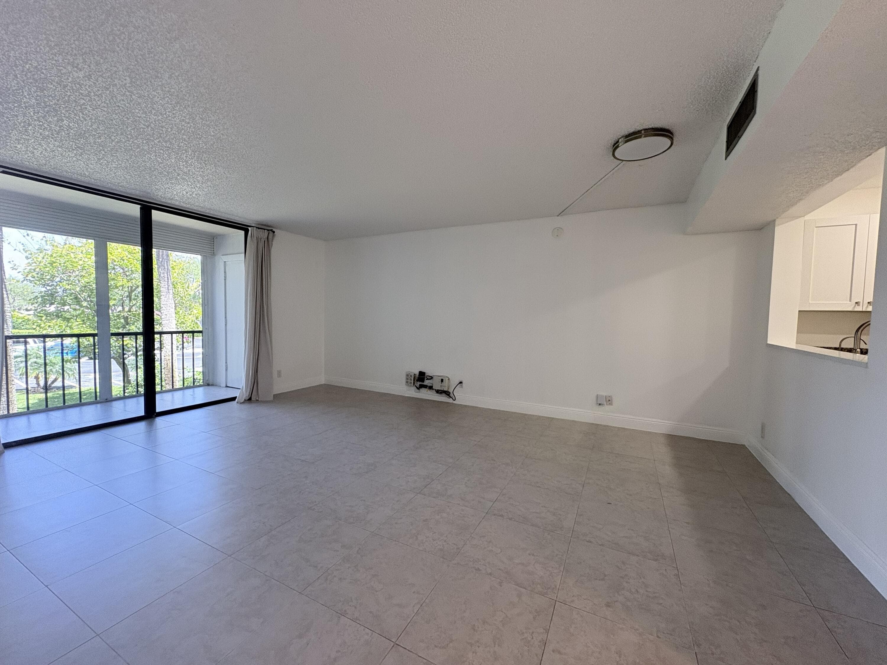 5160 Las Verdes Circle 222, Delray Beach, FL 33484 — photo 5 of 24
