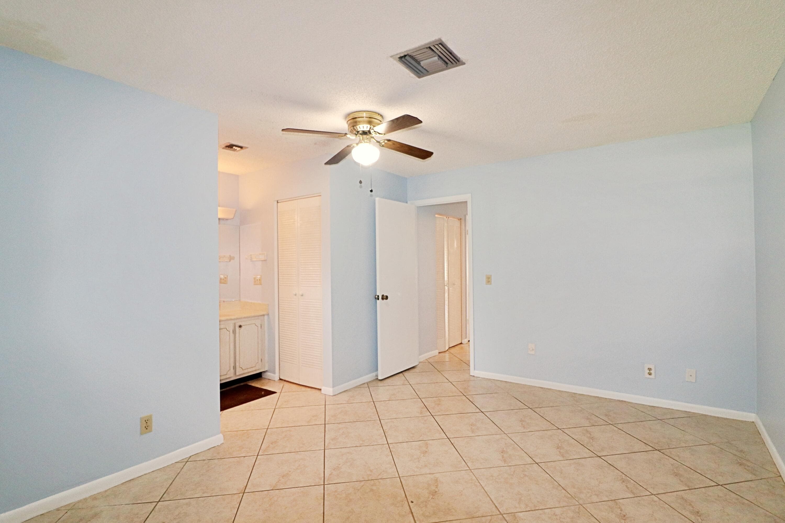 831 Timberview Drive C, Fort Pierce, FL 34982 — photo 12 of 18