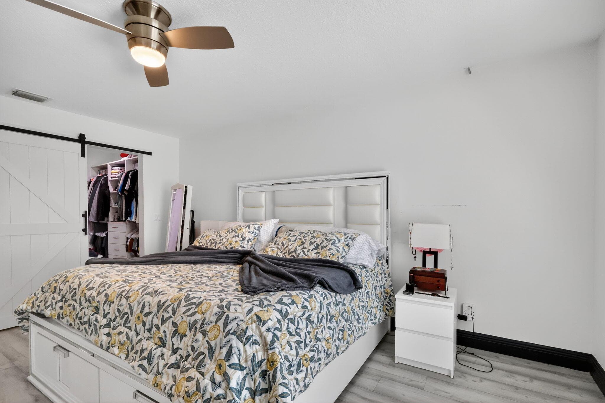 1691 W 26th Court, Riviera Beach, FL 33404 — photo 14 of 48