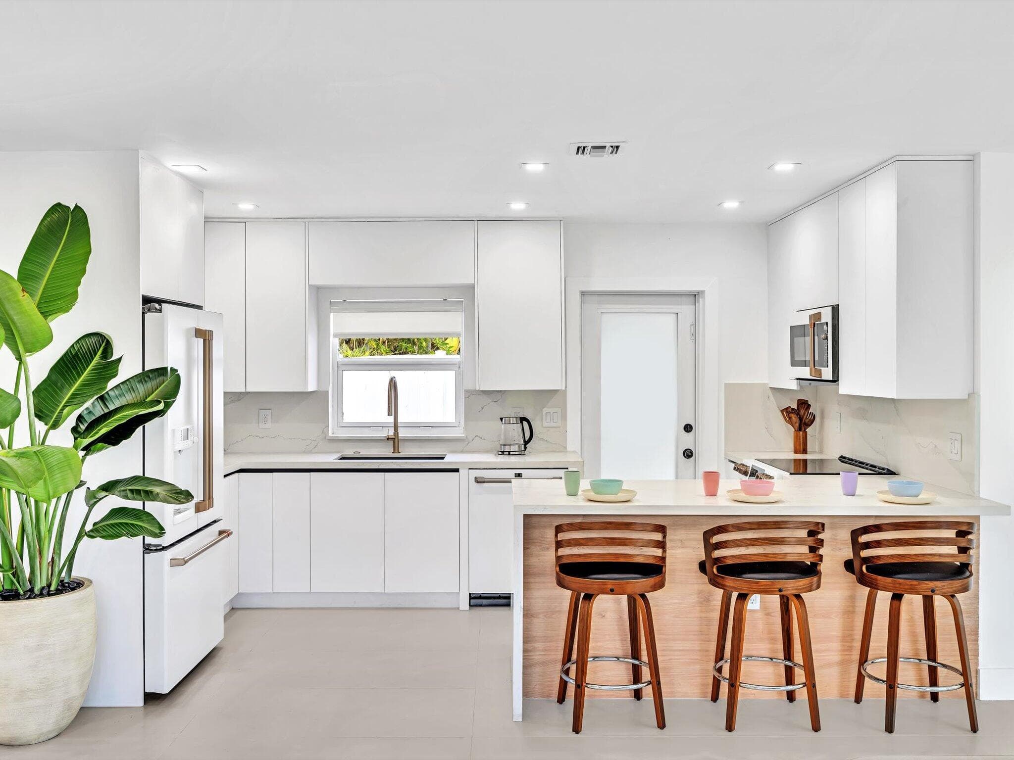 209 NE 27th Drive, Wilton Manors, FL 33334 — photo 14 of 32