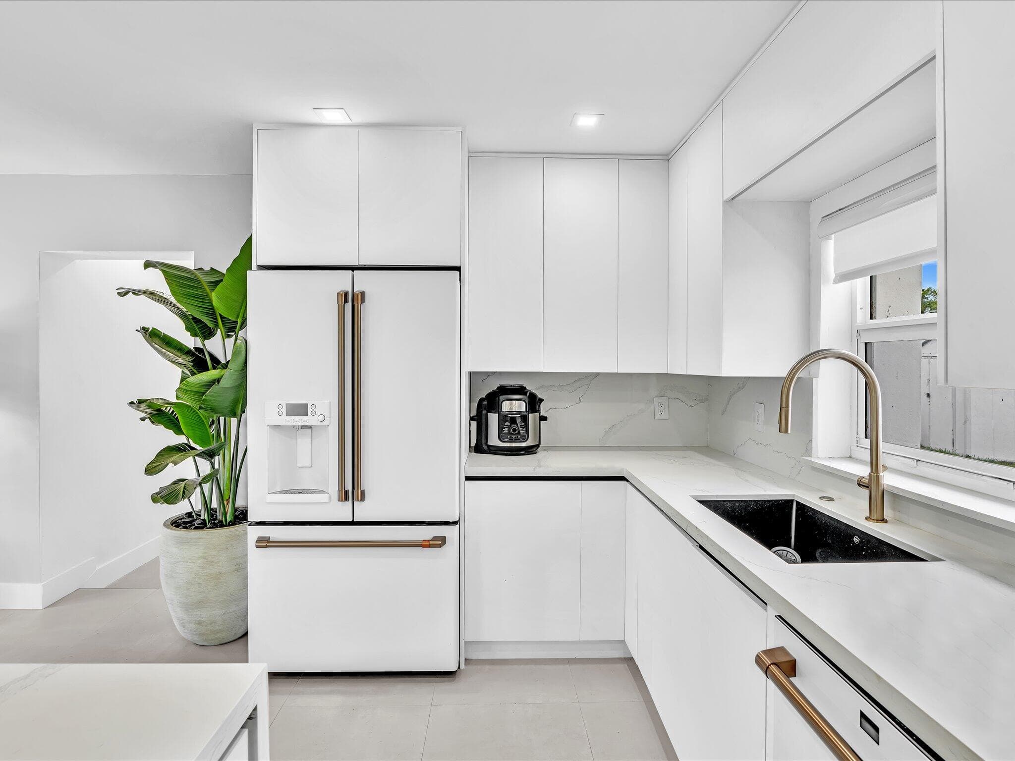 209 NE 27th Drive, Wilton Manors, FL 33334 — photo 15 of 32
