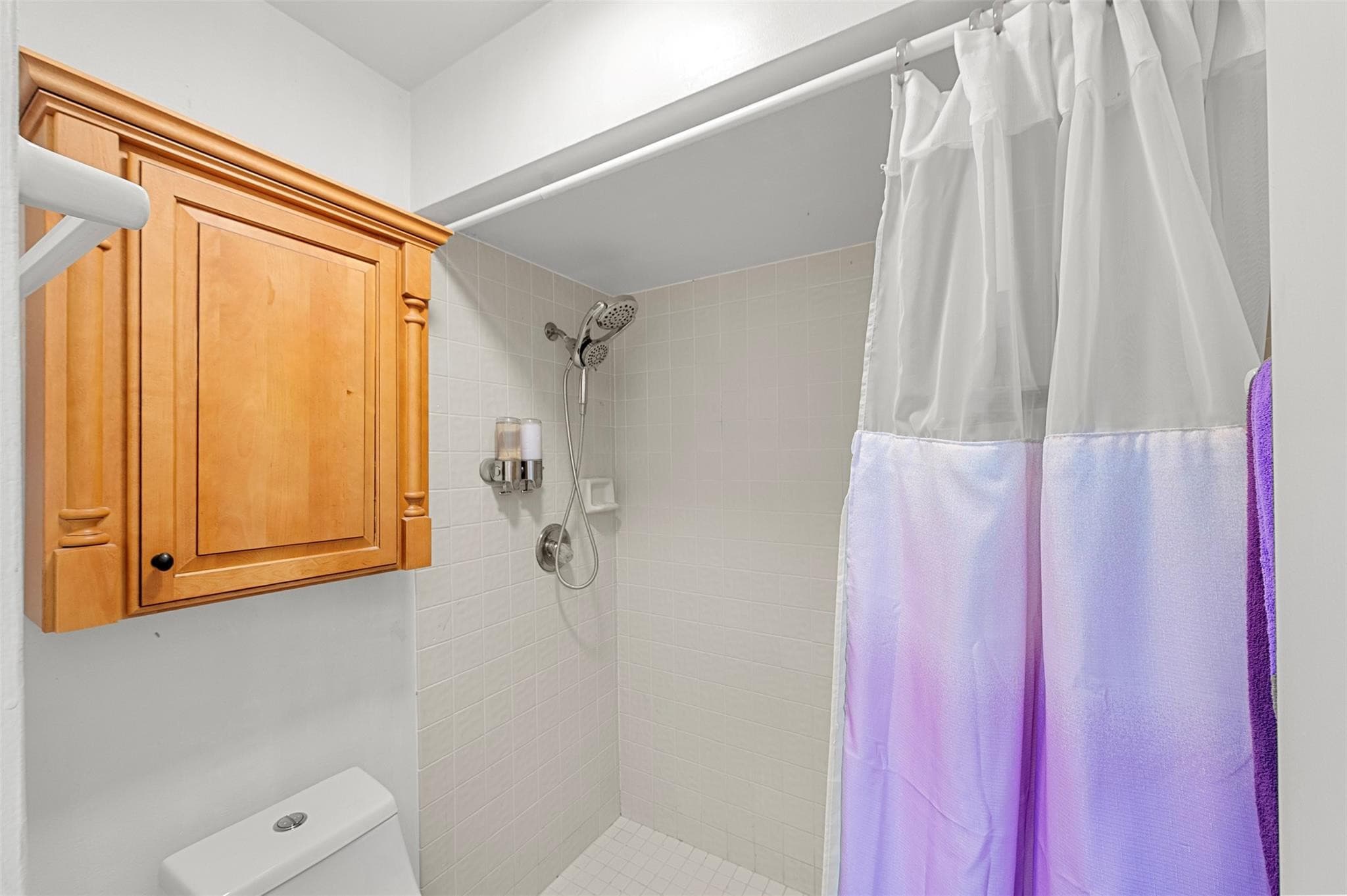 6809 SE Yorktown Drive, Hobe Sound, FL 33455 — photo 18 of 31