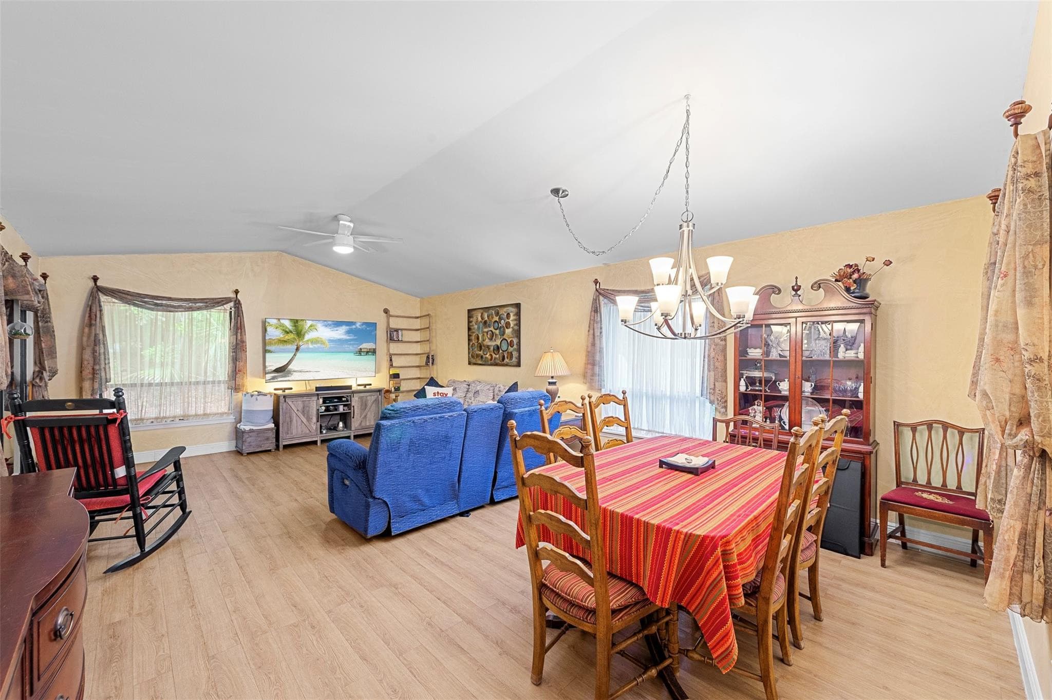 6809 SE Yorktown Drive, Hobe Sound, FL 33455 — photo 19 of 31