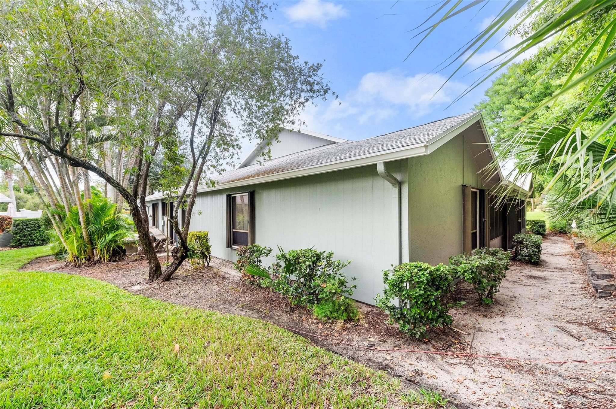 6809 SE Yorktown Drive, Hobe Sound, FL 33455 — photo 24 of 31