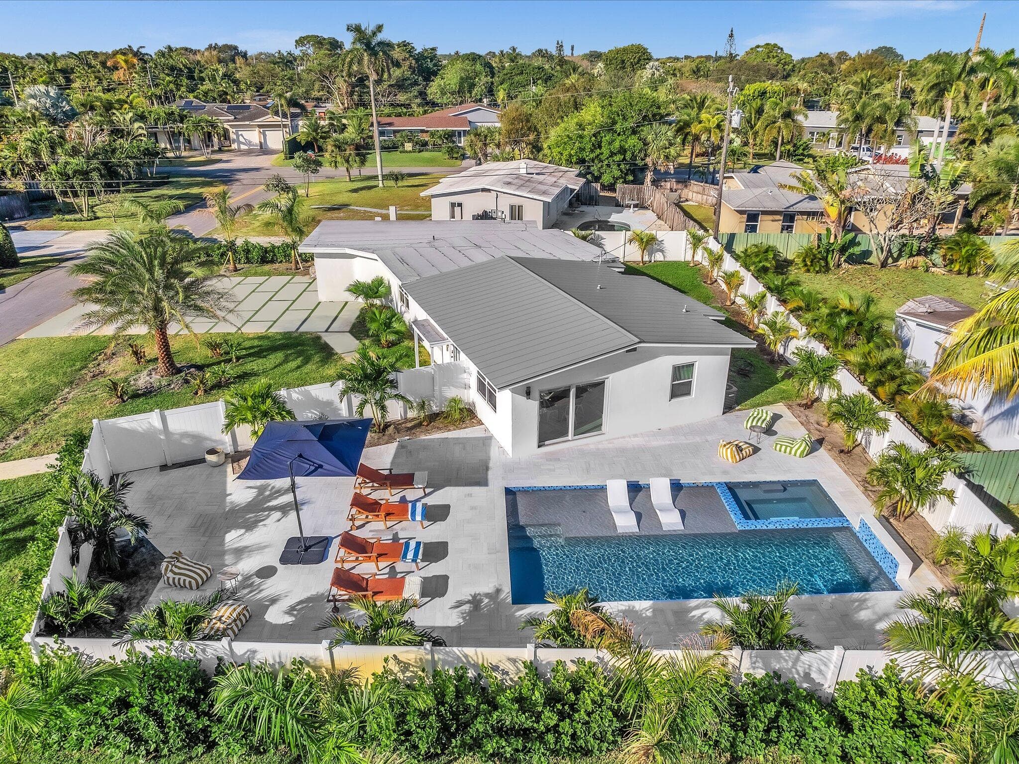 209 NE 27th Drive, Wilton Manors, FL 33334 — photo 1 of 32
