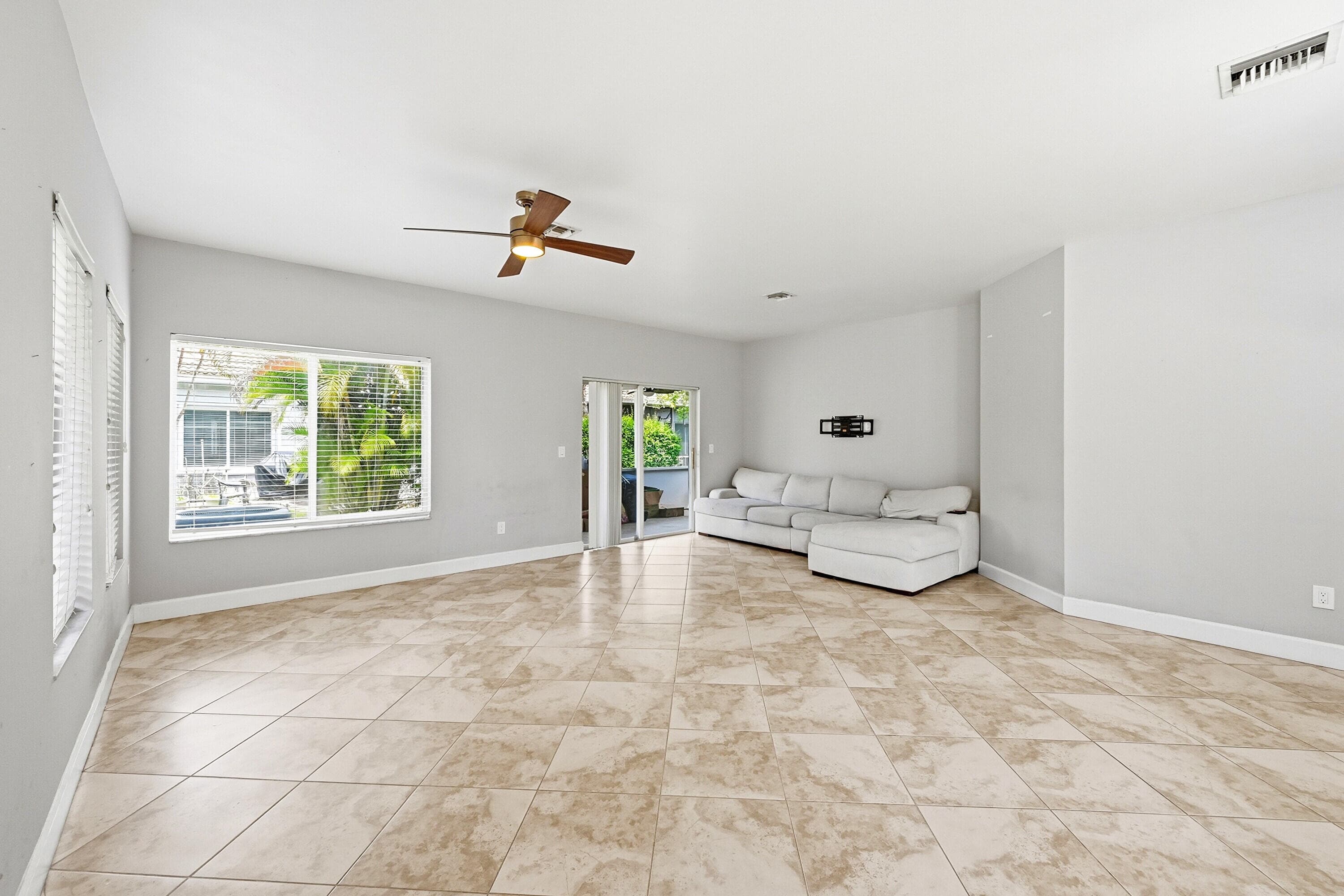 4701 SW 13th Street, Deerfield Beach, FL 33442 — photo 5 of 64