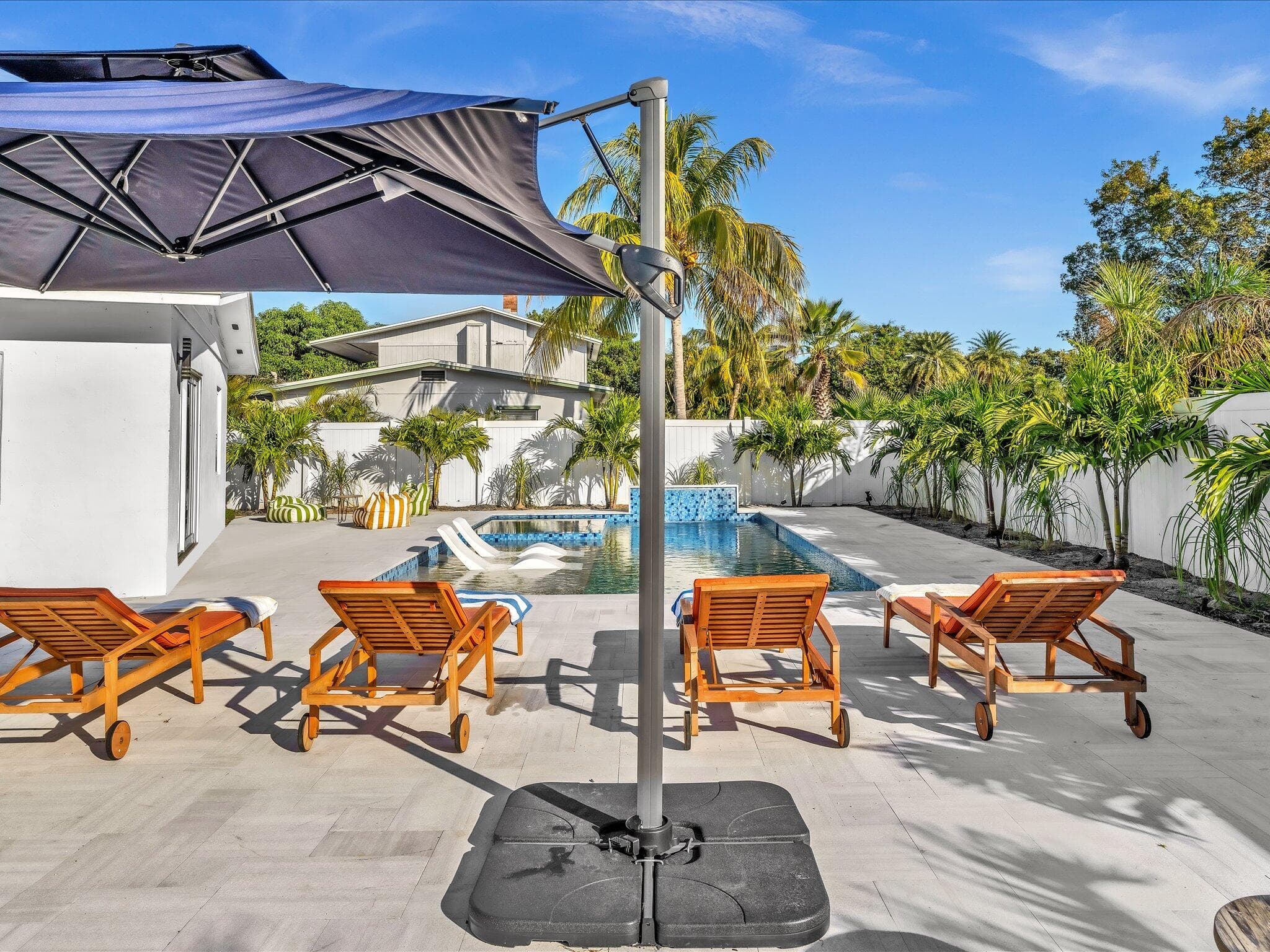 209 NE 27th Drive, Wilton Manors, FL 33334 — photo 6 of 32