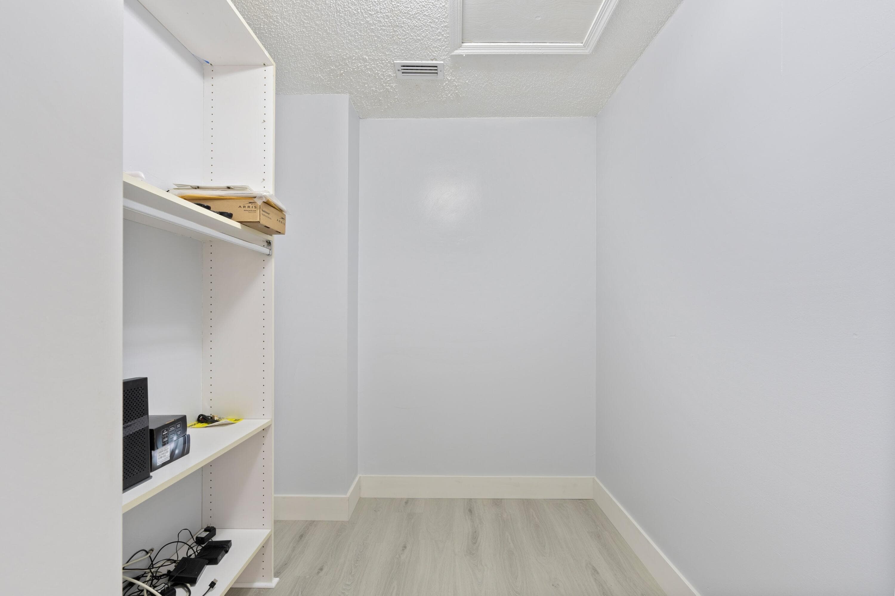 350 Club Circle 208, Boca Raton, FL 33487 — photo 10 of 15