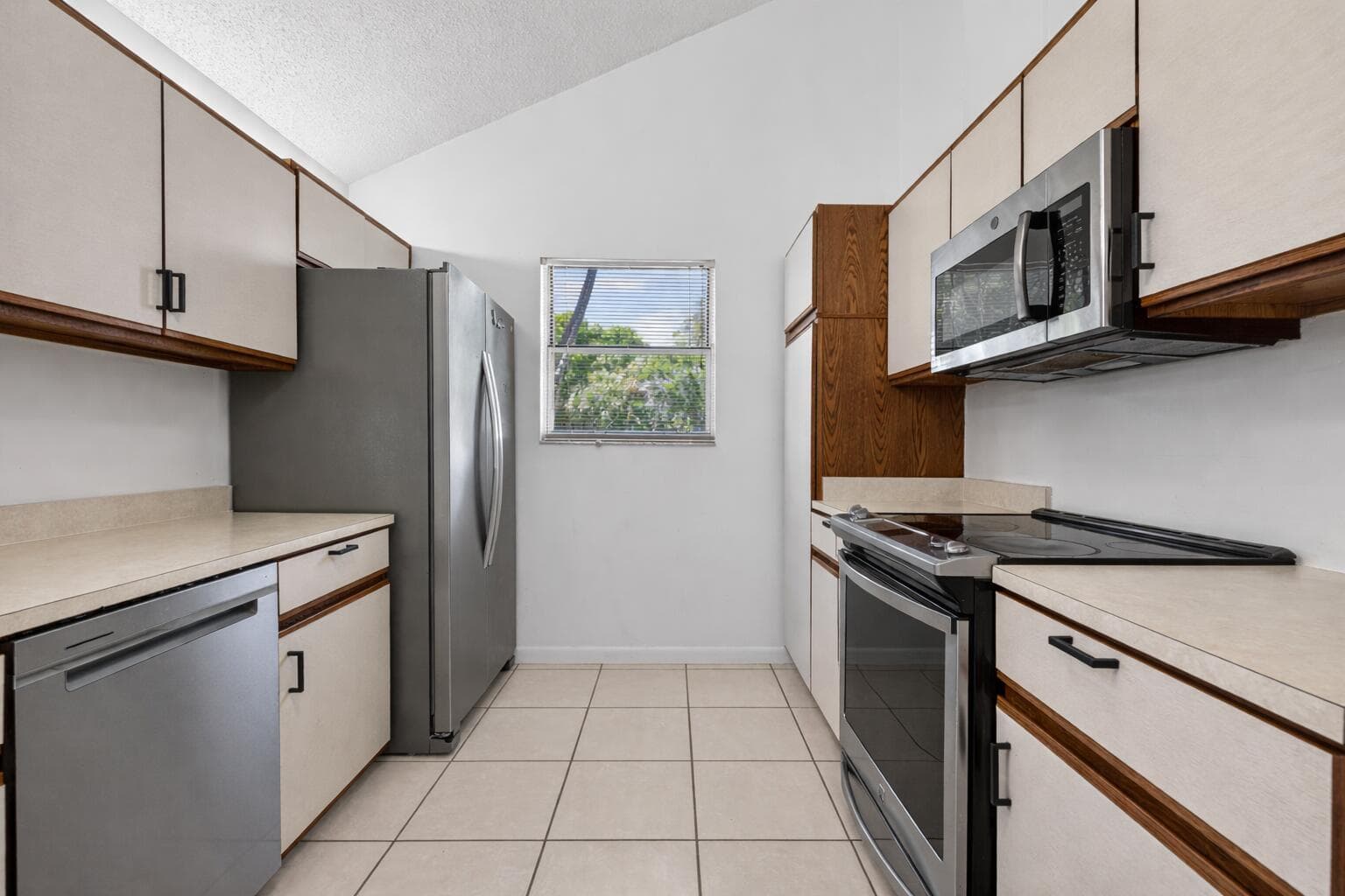 102 Maplecrest Circle, Jupiter, FL 33458 — photo 9 of 39