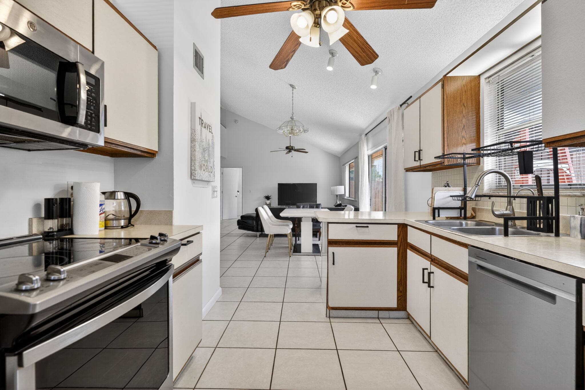 102 Maplecrest Circle, Jupiter, FL 33458 — photo 10 of 39