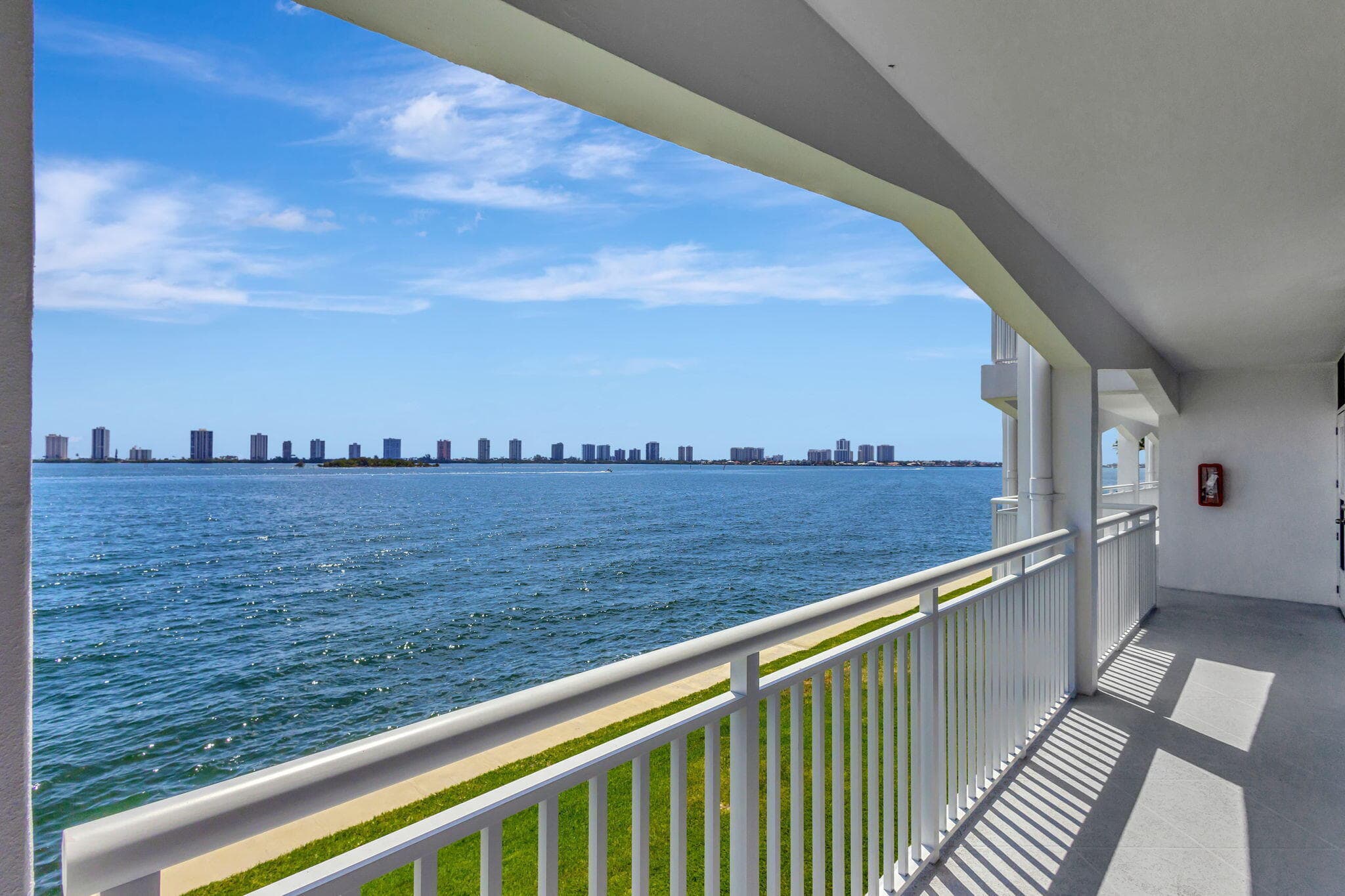 100 Shore Court 210, North Palm Beach, FL 33408 — photo 4 of 56