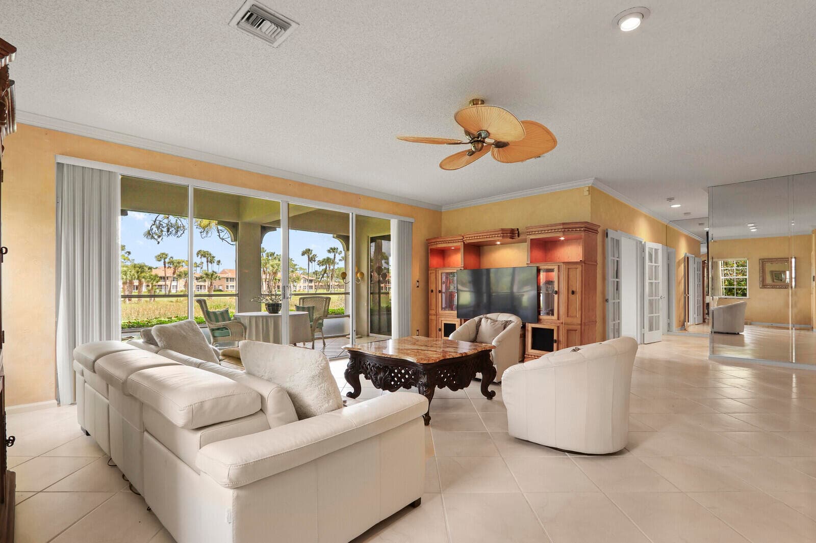 301 S Ryder Cup Cir S 301, Palm Beach Gardens, FL 33418 — photo 11 of 32
