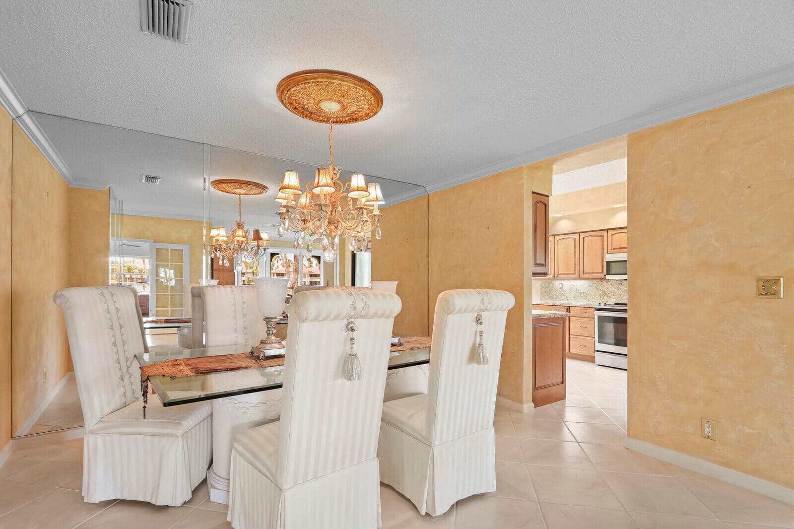 301 S Ryder Cup Cir S 301, Palm Beach Gardens, FL 33418 — photo 14 of 32
