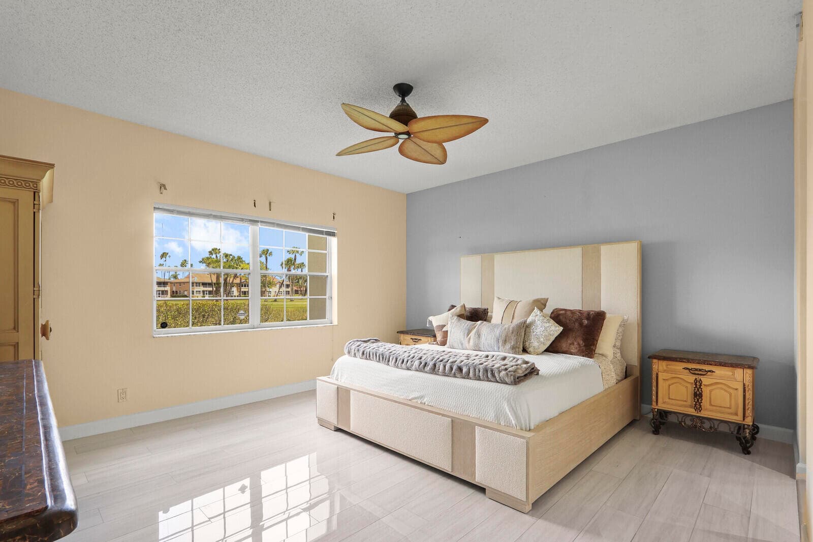 301 S Ryder Cup Cir S 301, Palm Beach Gardens, FL 33418 — photo 17 of 32