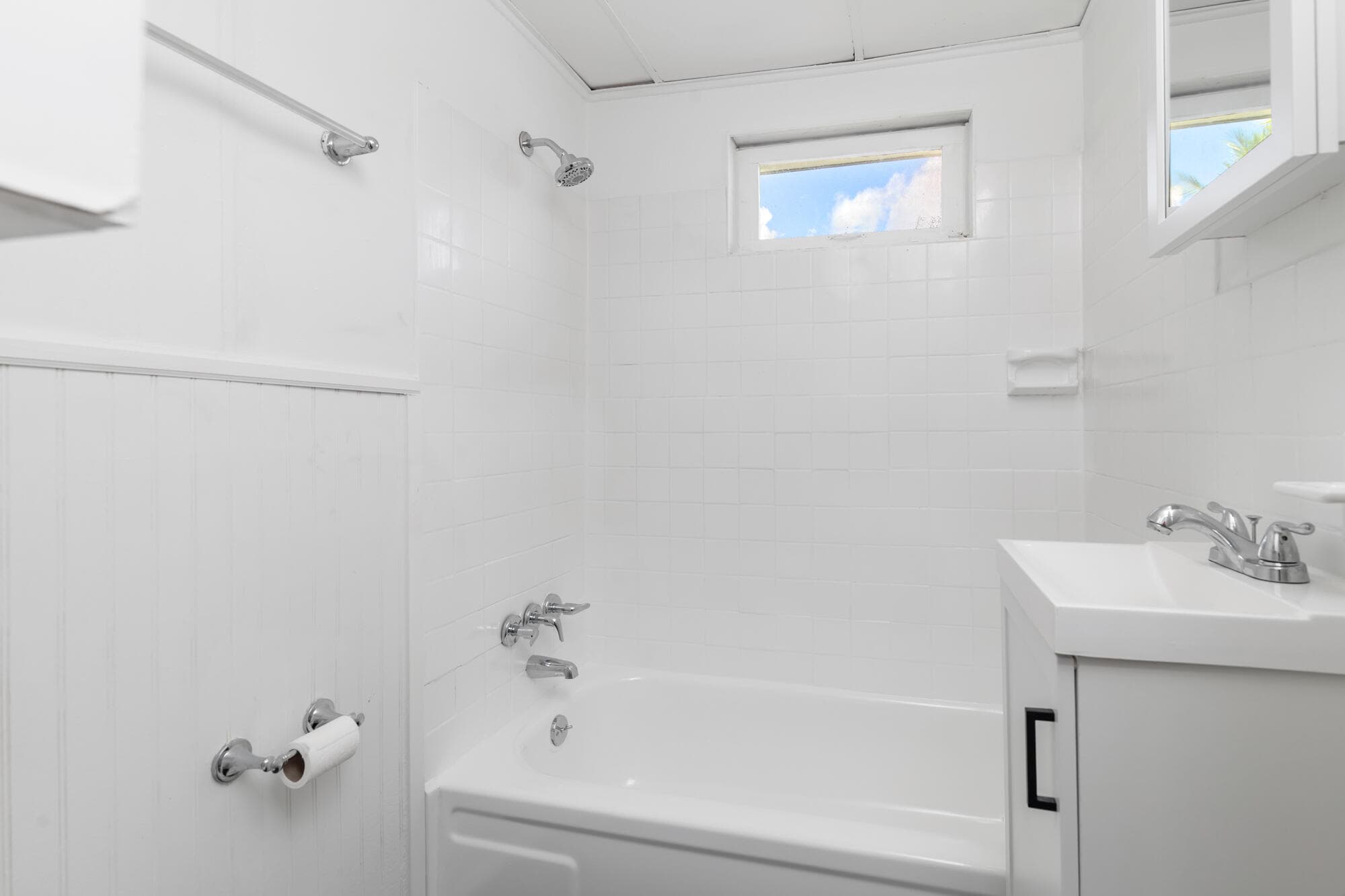 204 Conniston Road Upstairs Apartment, West Palm Beach, FL 33405 — photo 9 of 14