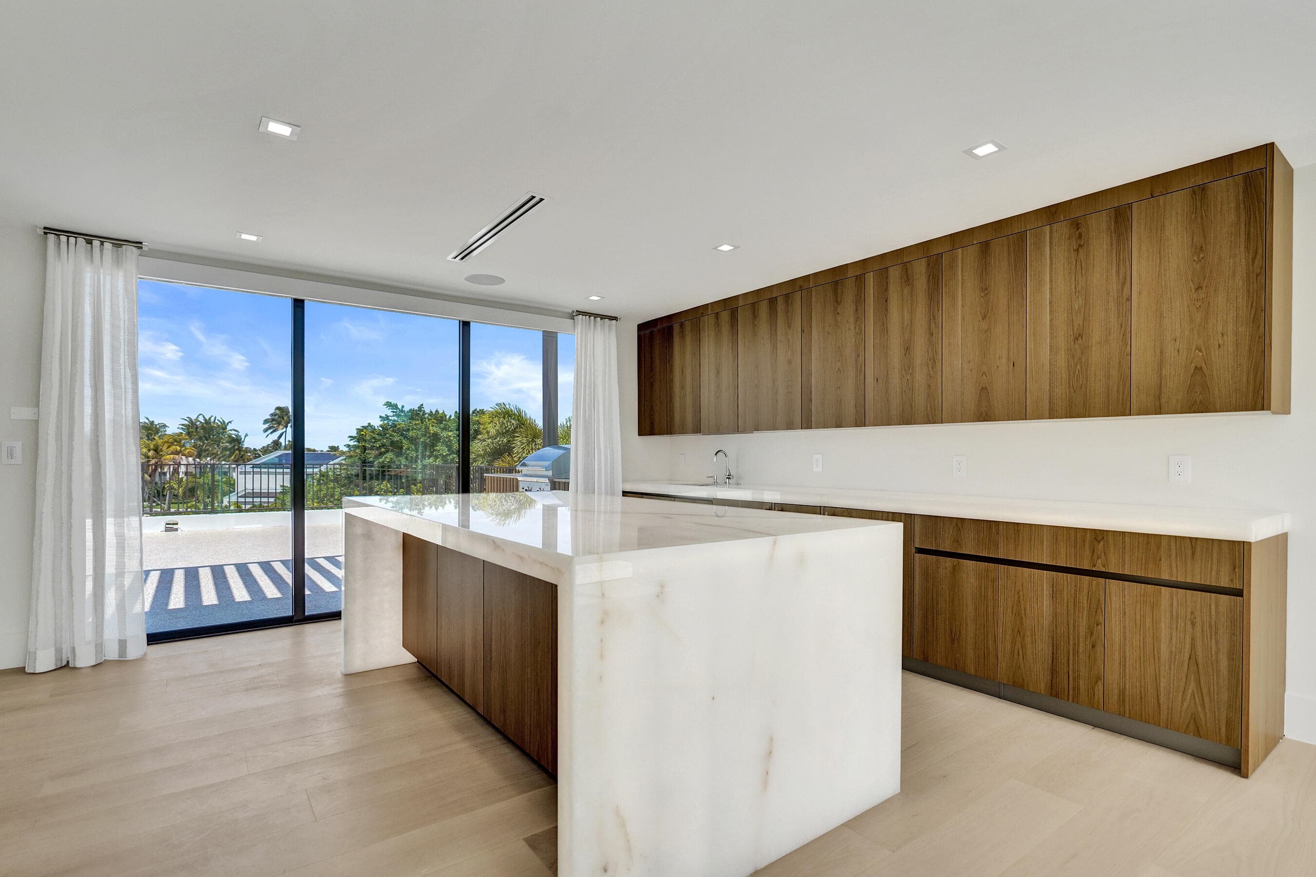 365 NE 3rd Street, Boca Raton, FL 33432 — photo 20 of 41