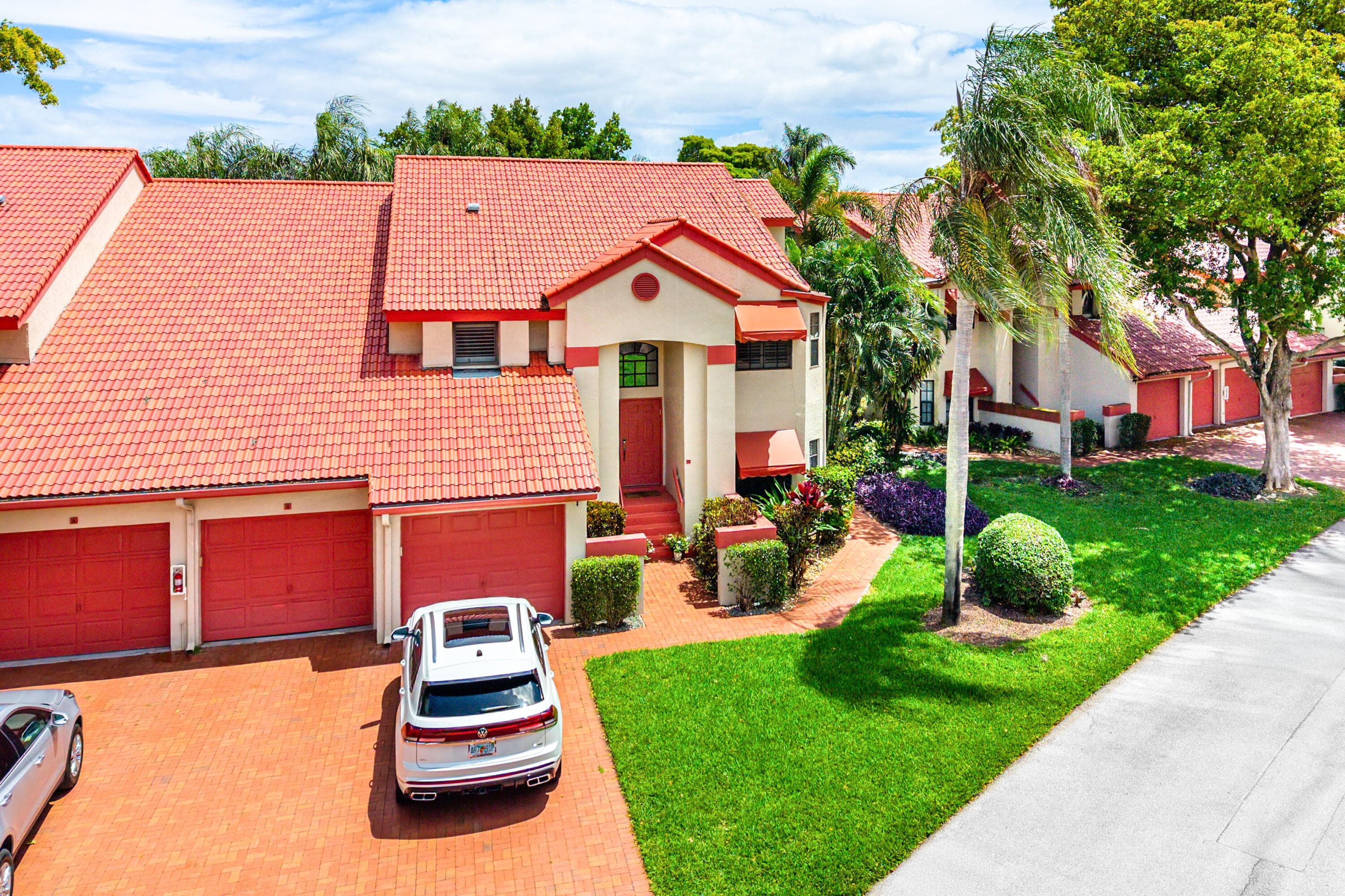 7685 Lexington Club Boulevard B, Delray Beach, FL 33446 — photo 1 of 39