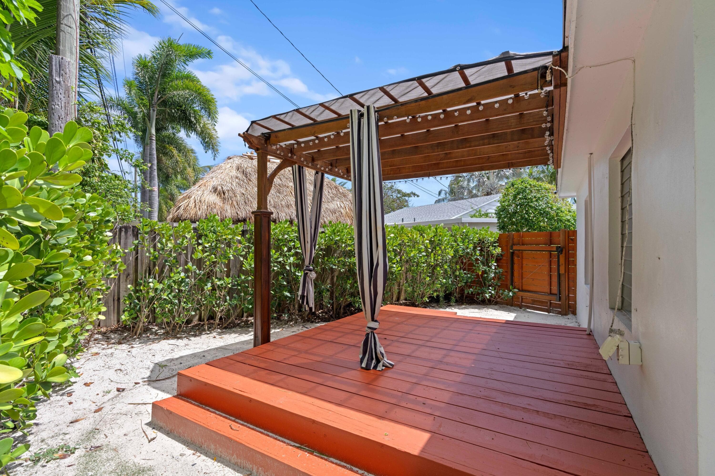 338 Princeton Drive, Lake Worth Beach, FL 33460 — photo 27 of 34
