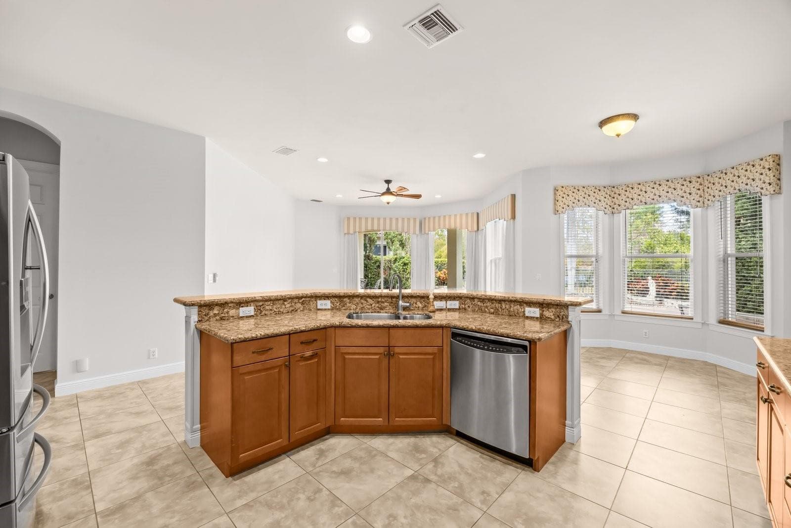 844 SW Pebble Lane, Palm City, FL 34990 — photo 14 of 40