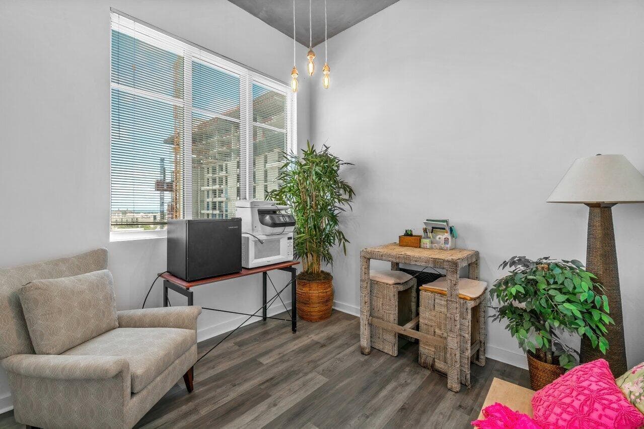 300 S Australian Avenue 1605, West Palm Beach, FL 33401 — photo 21 of 37