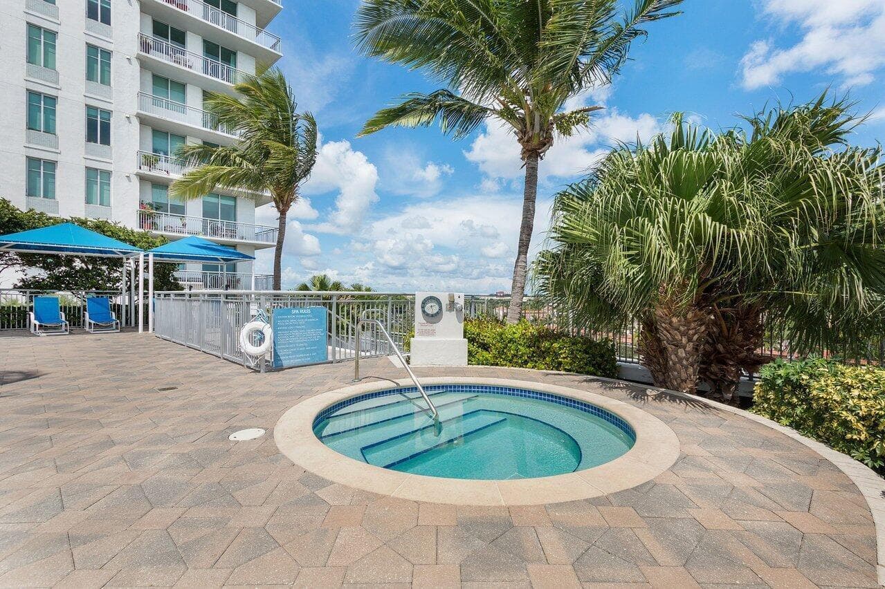300 S Australian Avenue 1605, West Palm Beach, FL 33401 — photo 34 of 37
