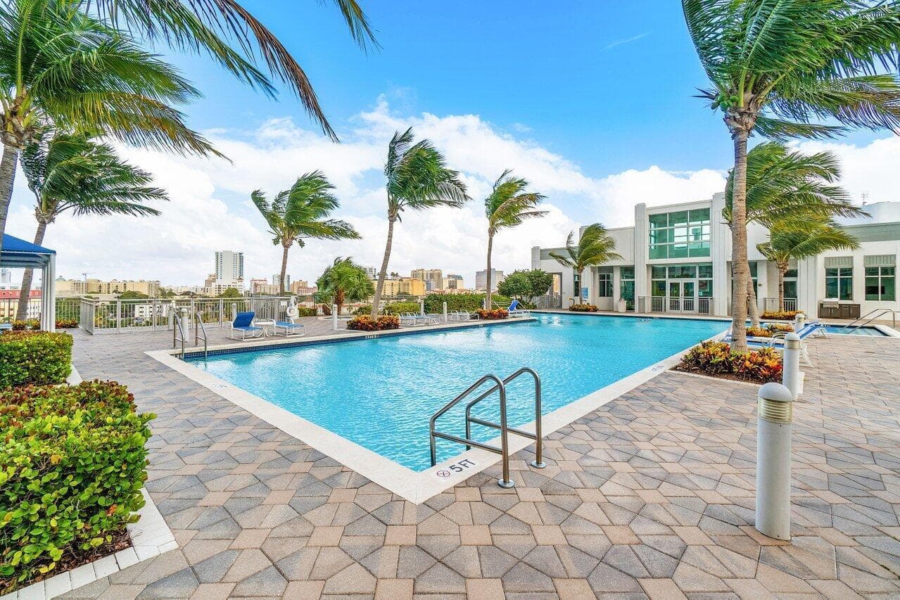 300 S Australian Avenue 1605, West Palm Beach, FL 33401 — photo 36 of 37